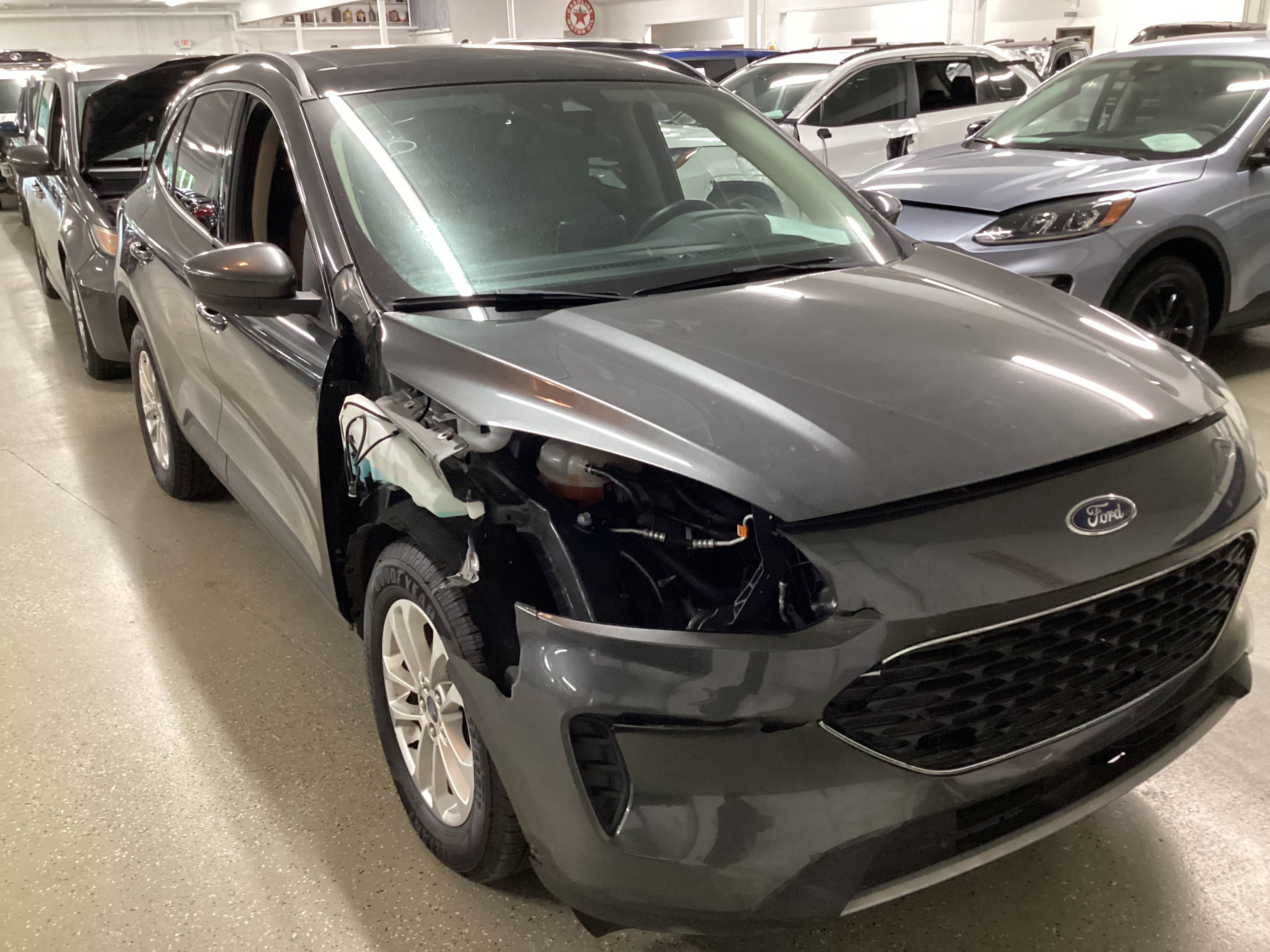 2020 FORD Escape SE AWD - Image 4