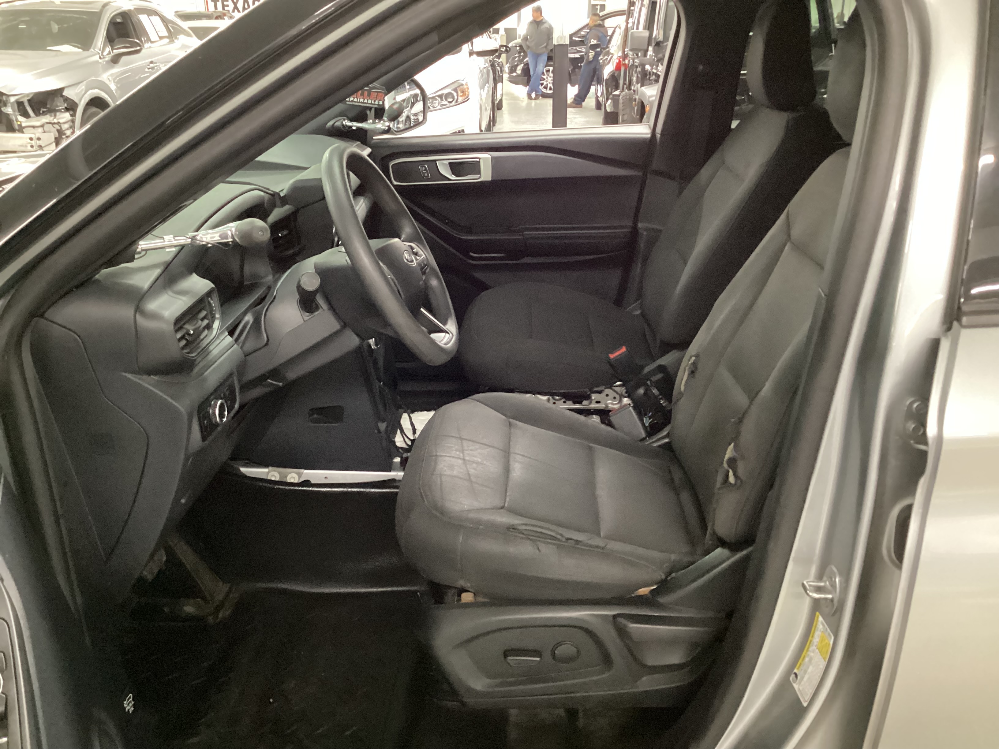 2025 FORD Explorer Police Interceptor AWD - Image 5