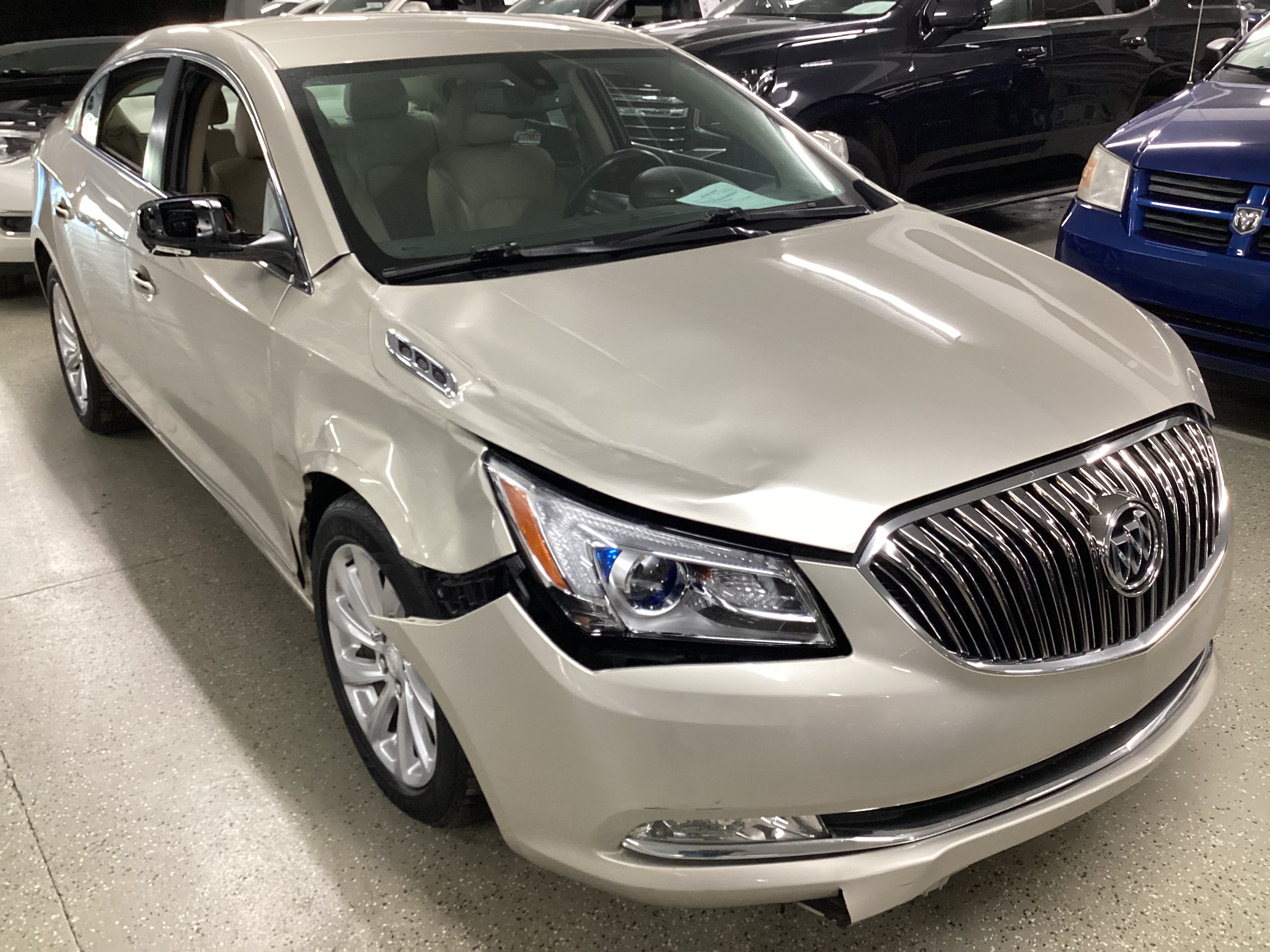 2016 BUICK LaCrosse Leather - Image 4