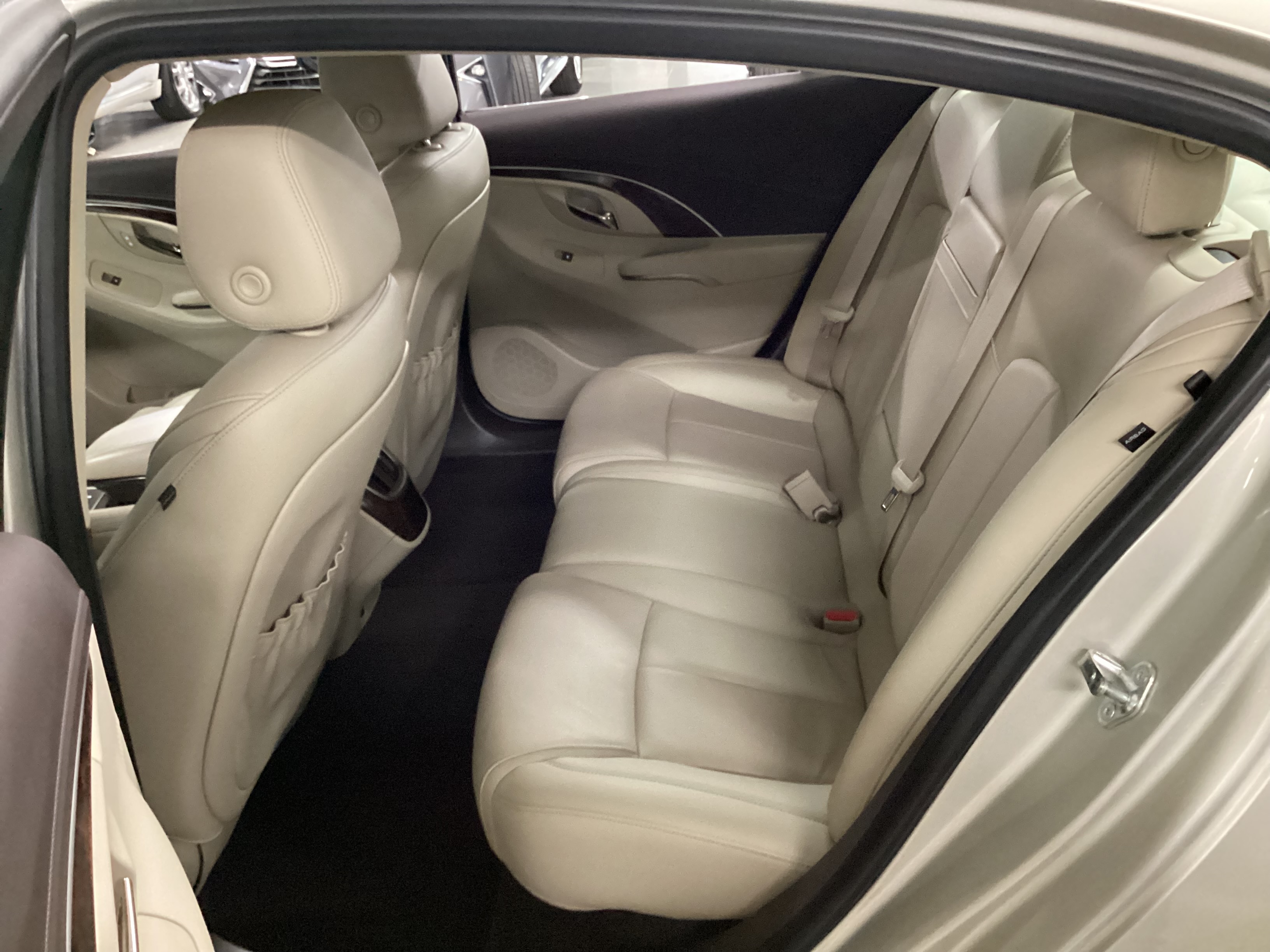2016 BUICK LaCrosse Leather - Image 10