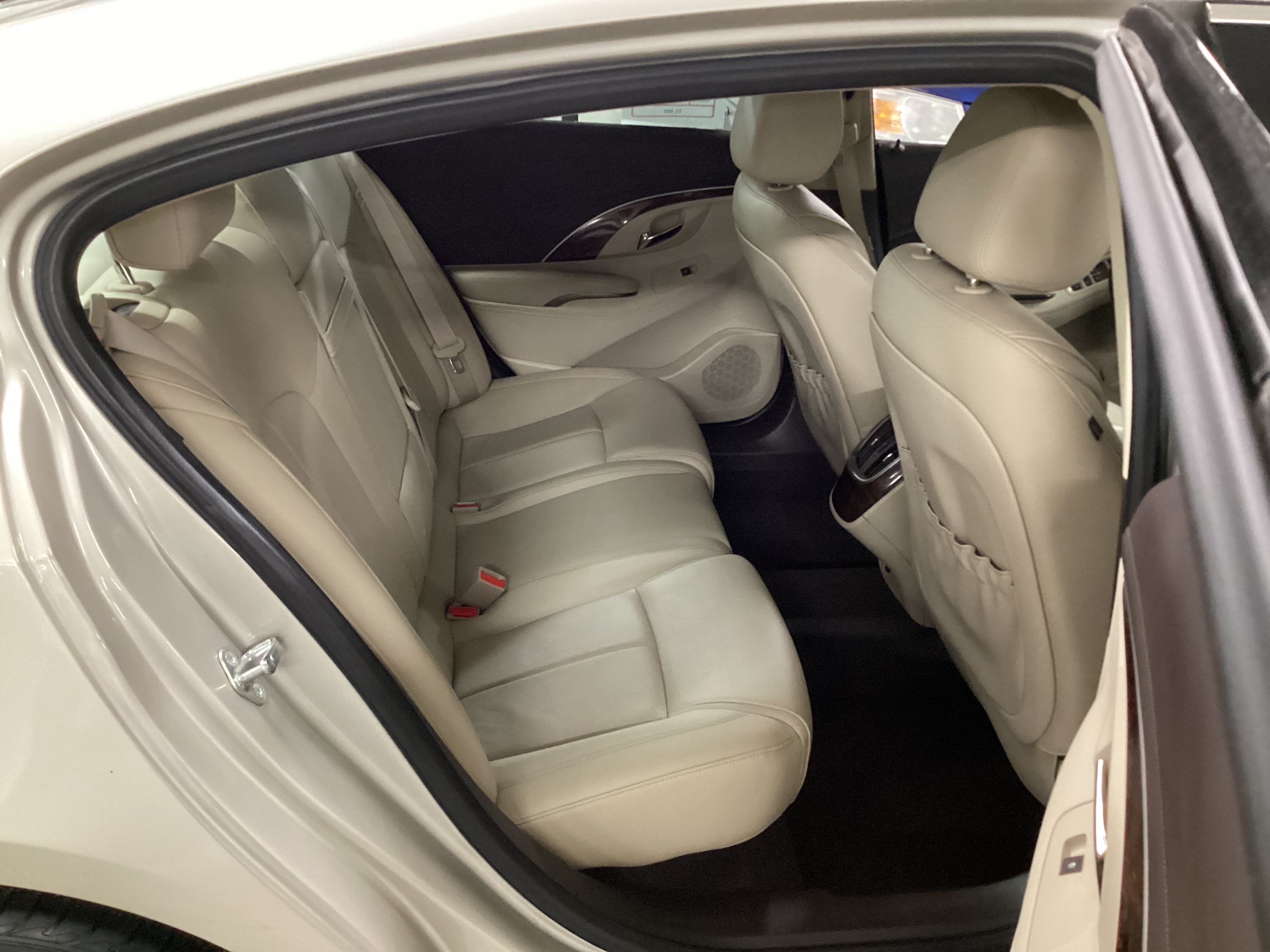 2016 BUICK LaCrosse Leather - Image 12