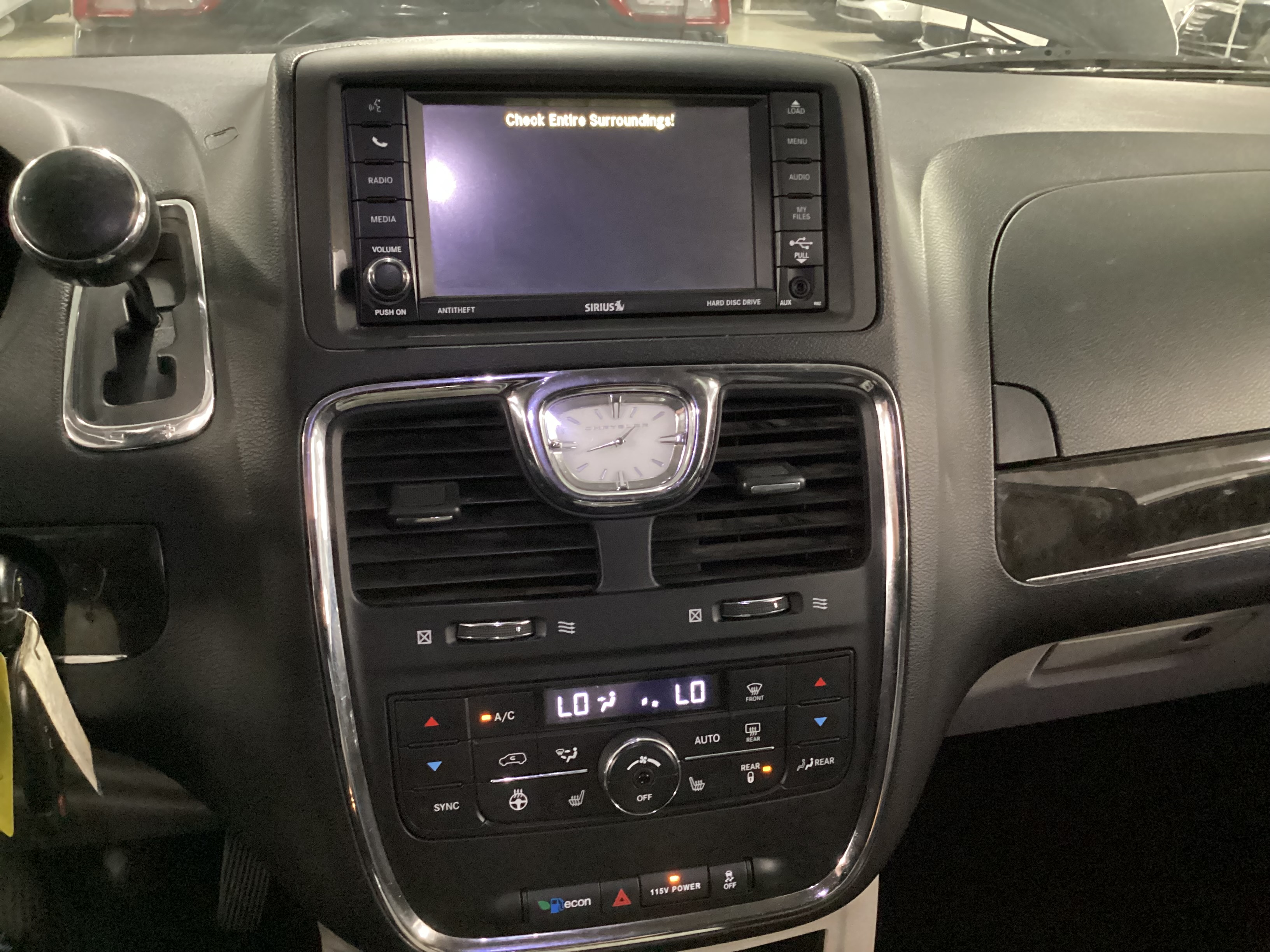 2014 CHRYSLER Town & Country Touring-L - Image 14