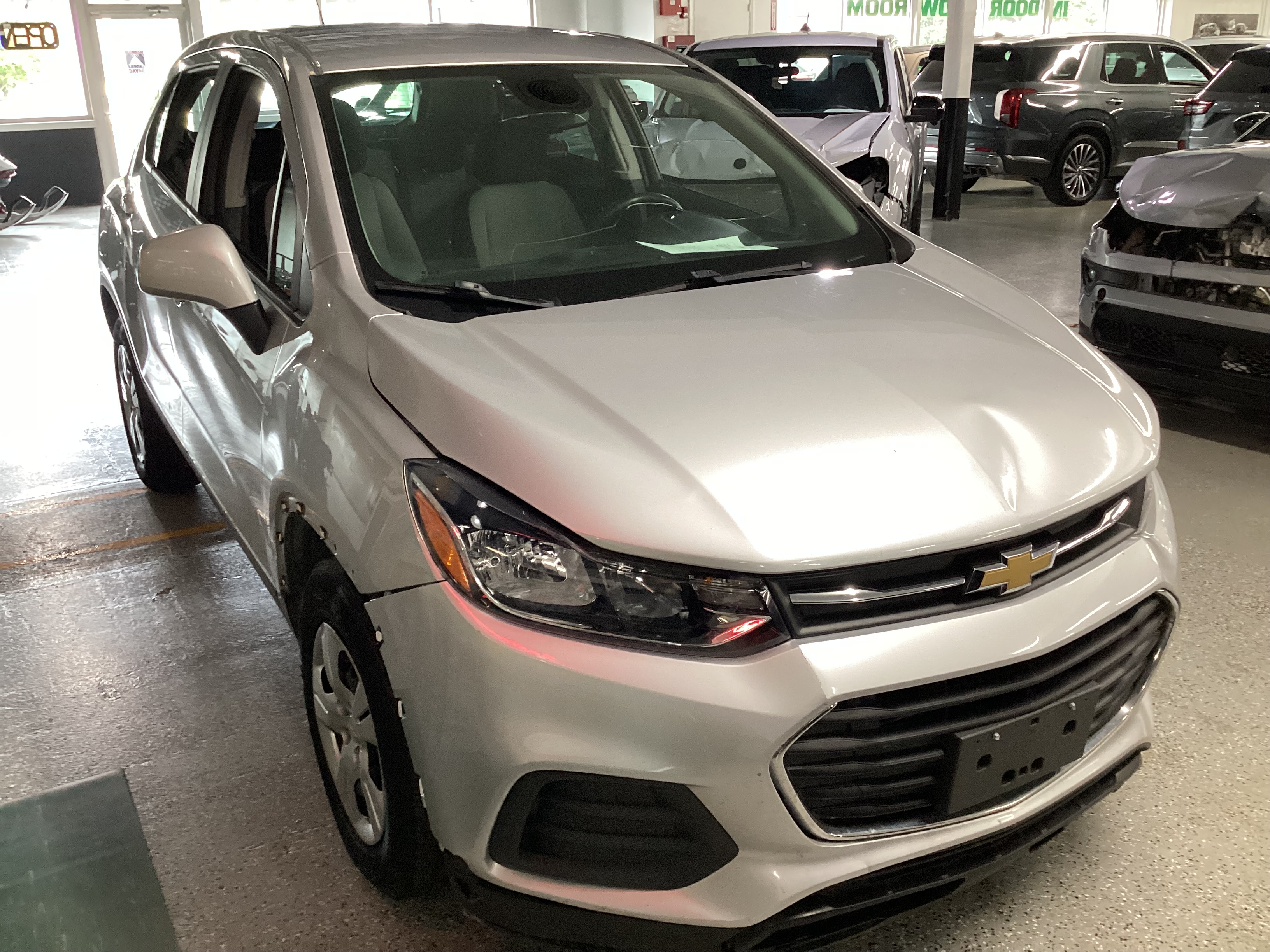 2017 CHEVROLET Trax LS - Image 4
