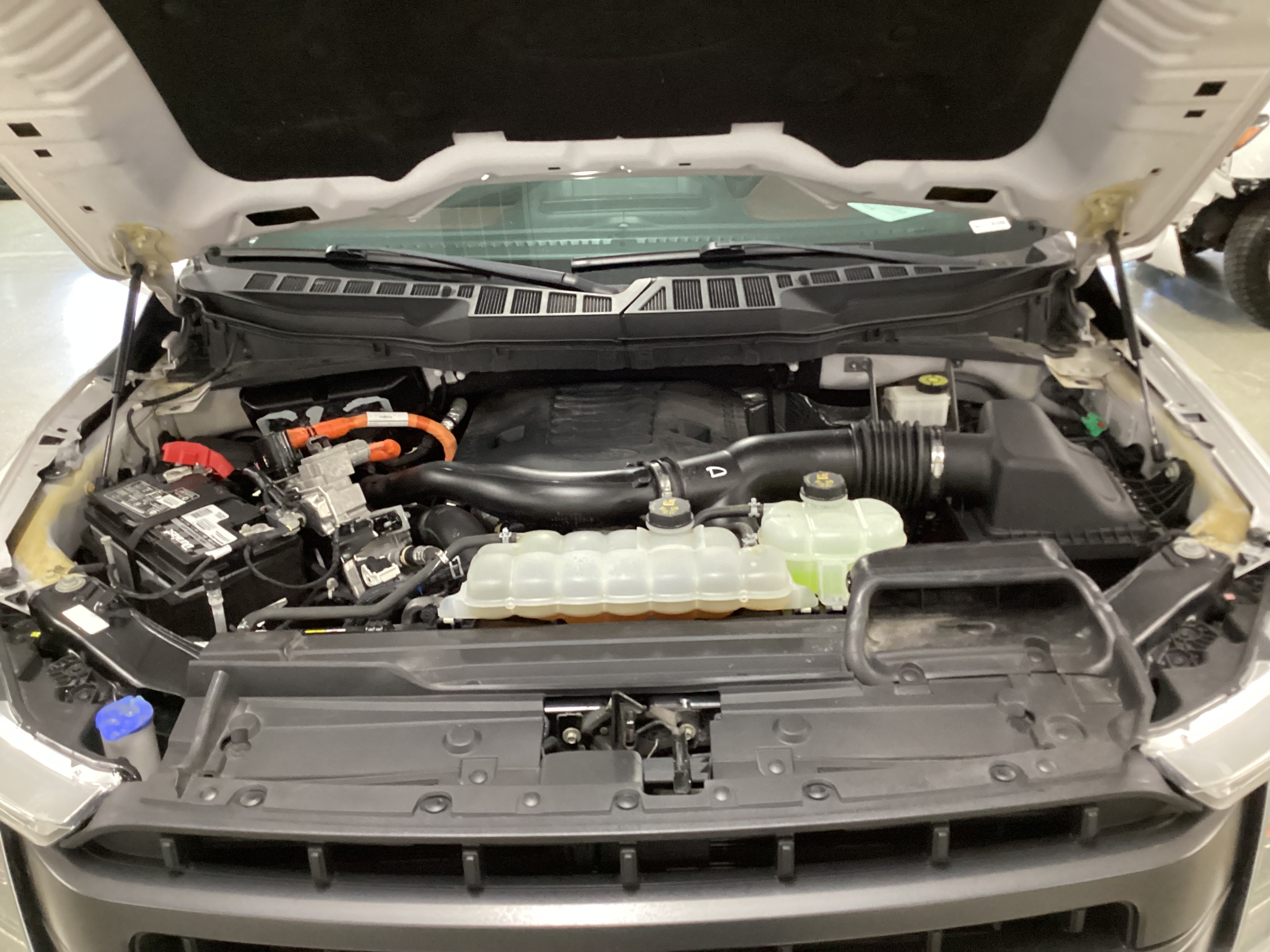 2021 FORD F-150 Lariat 4x4 SuperCrew - Image 8