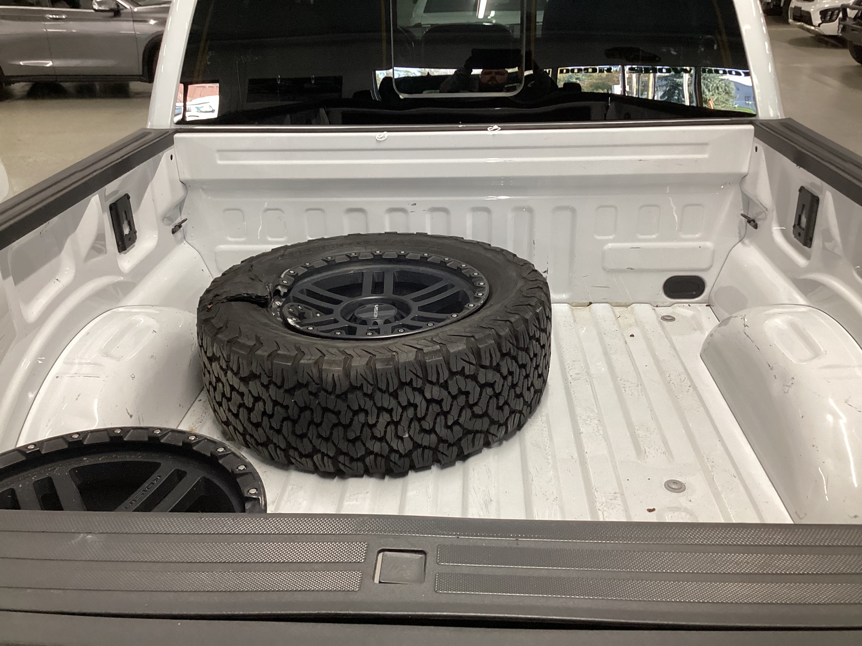 2021 FORD F-150 Lariat 4x4 SuperCrew - Image 12