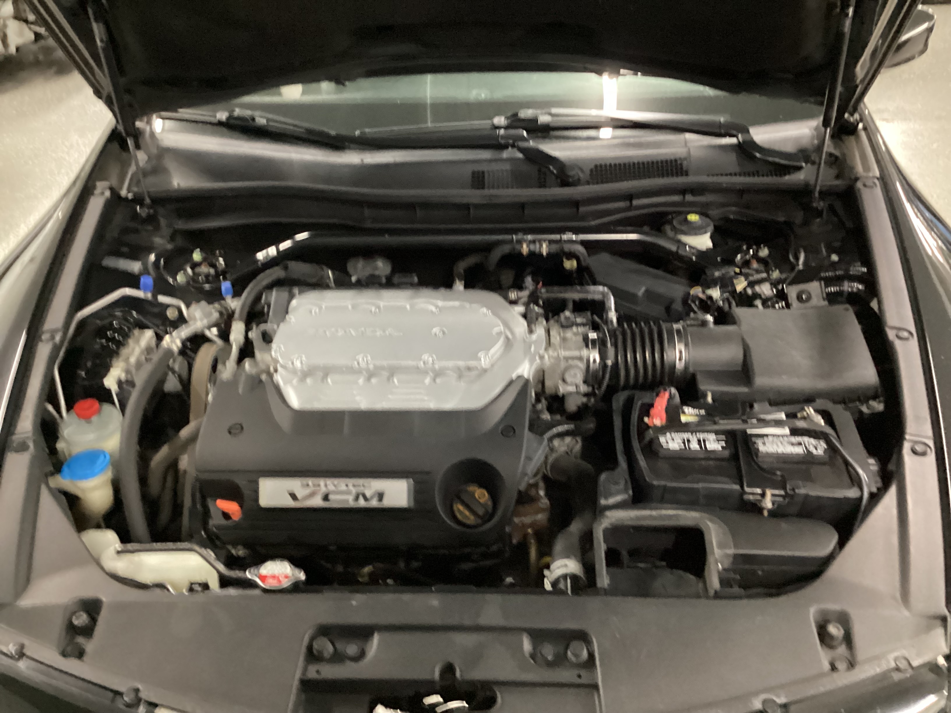 2012 HONDA Accord EX-L Coupe - Image 5