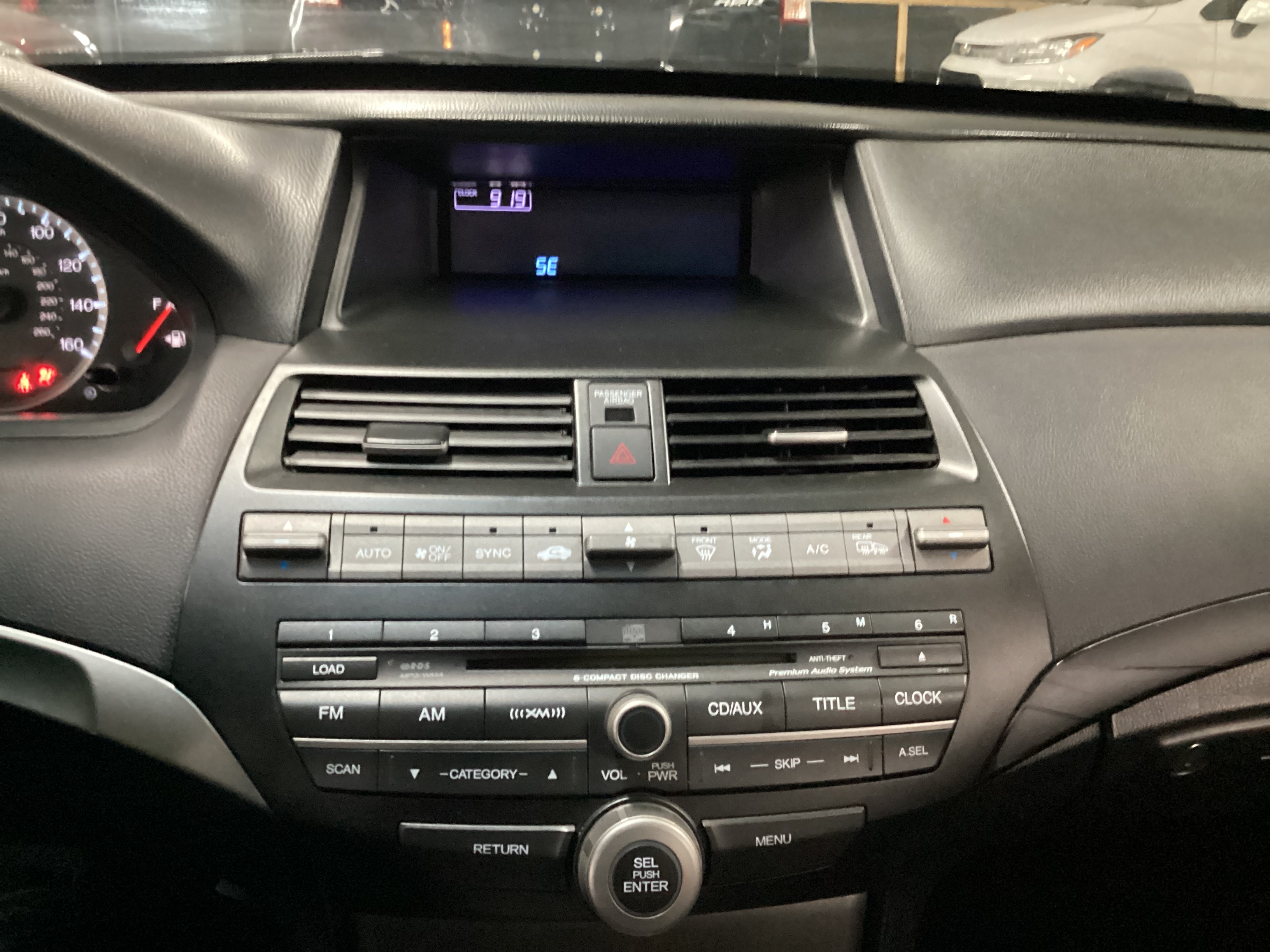 2012 HONDA Accord EX-L Coupe - Image 12