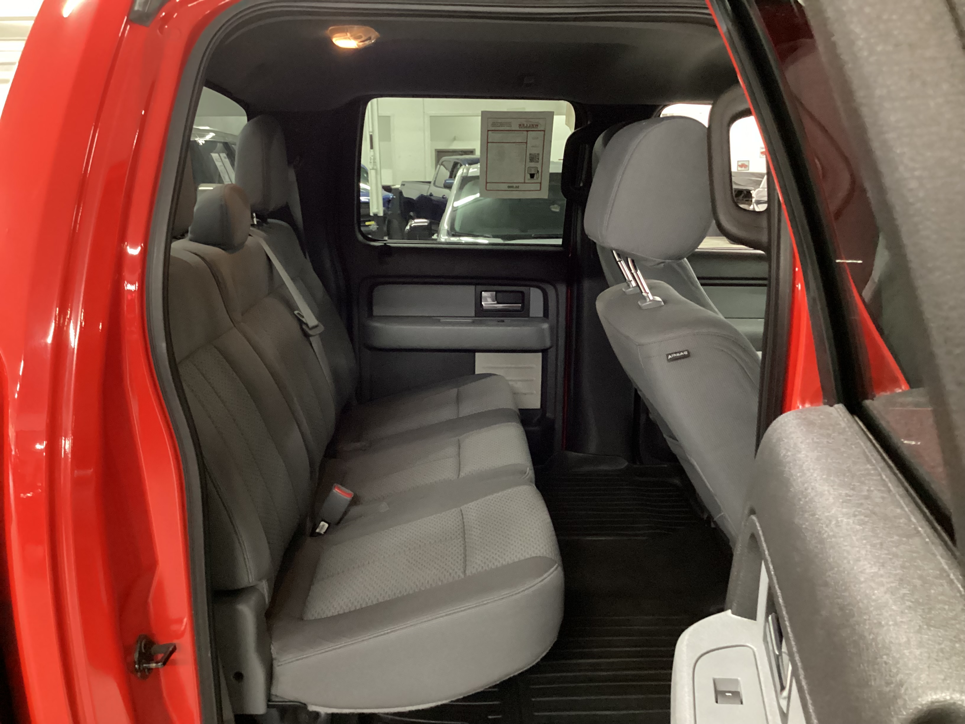 2013 FORD F-150 SuperCrew 4WD XLT - Image 10
