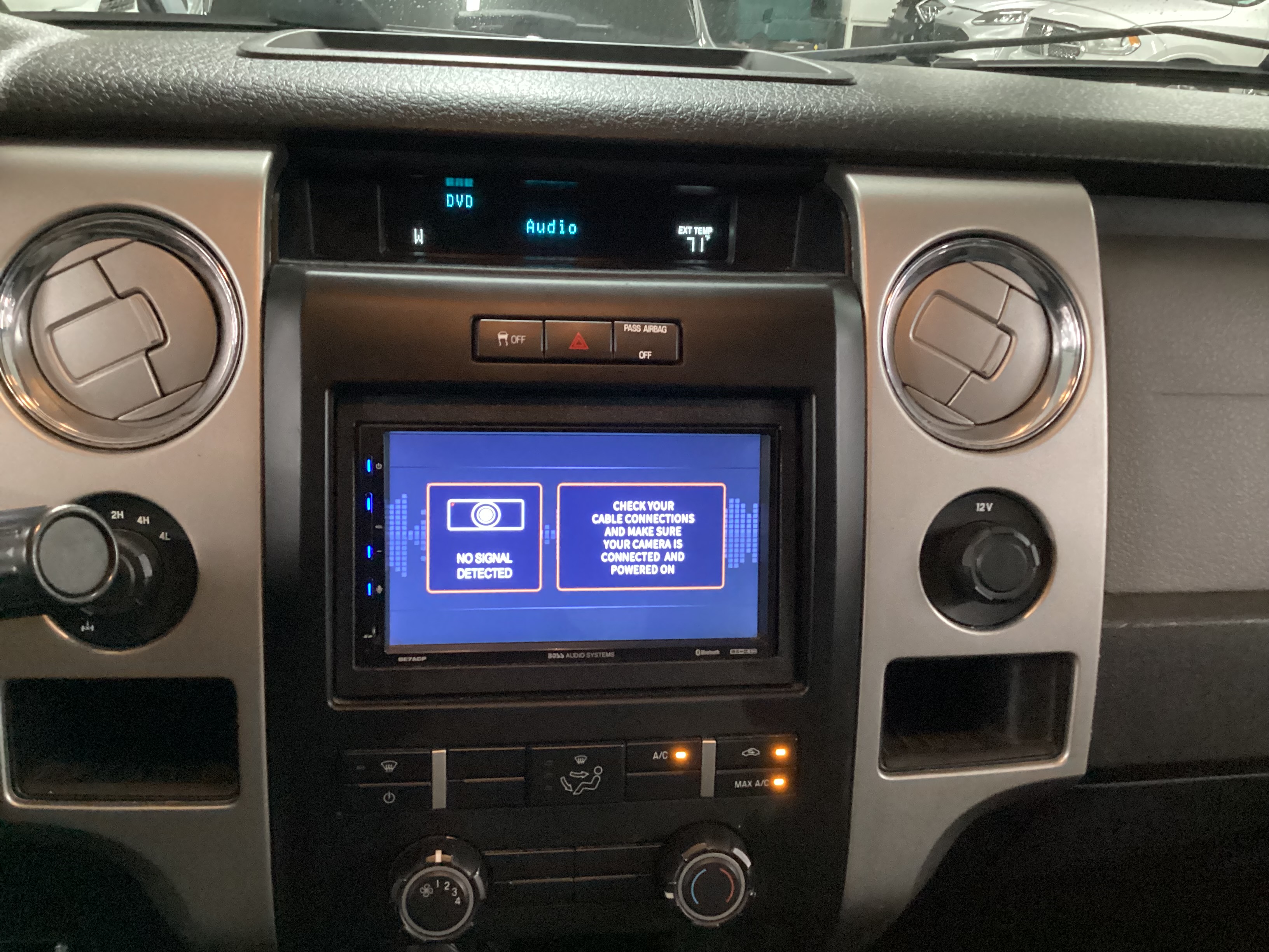 2013 FORD F-150 SuperCrew 4WD XLT - Image 14