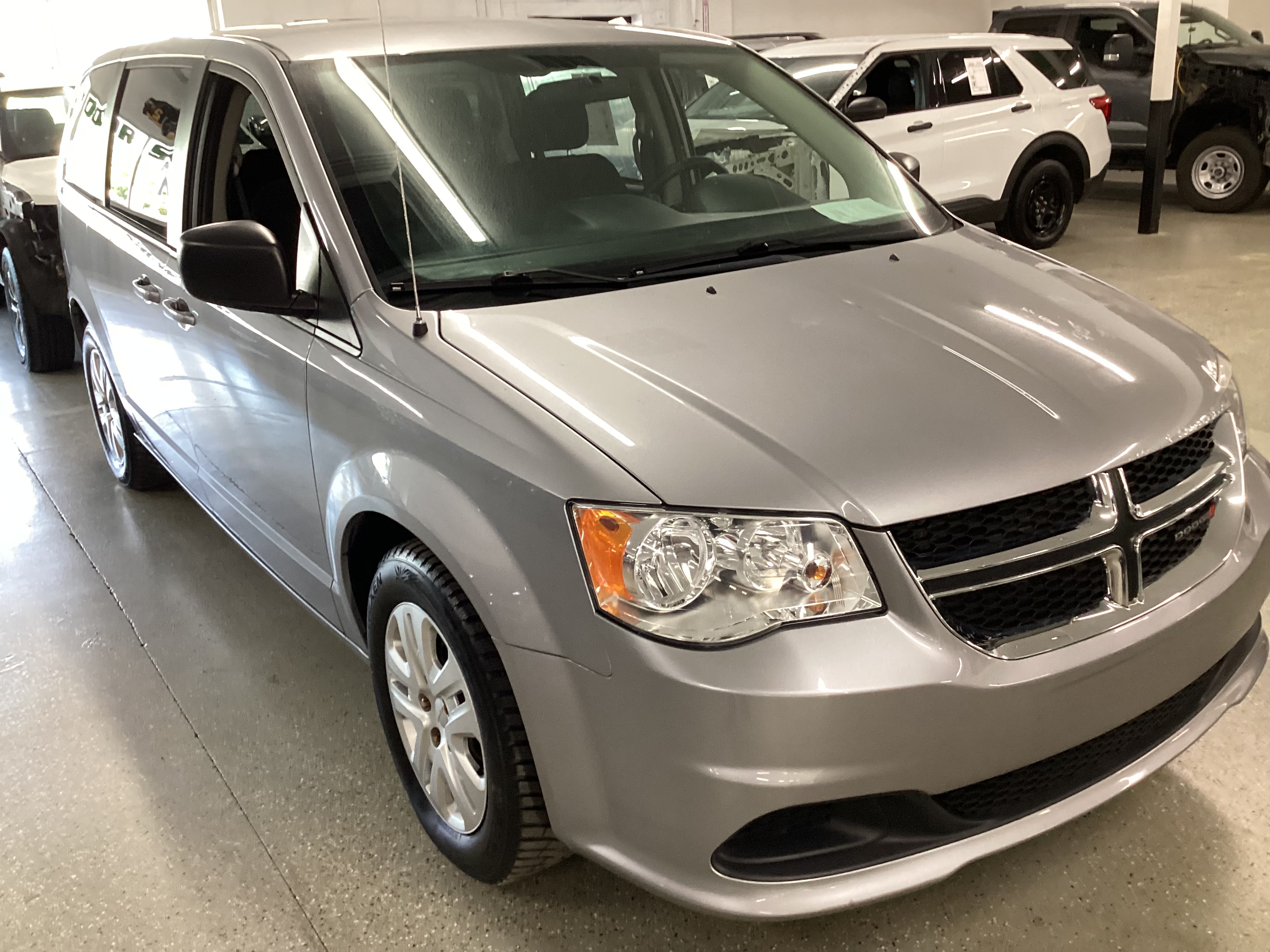 2018 DODGE Grand Caravan SE - Image 4
