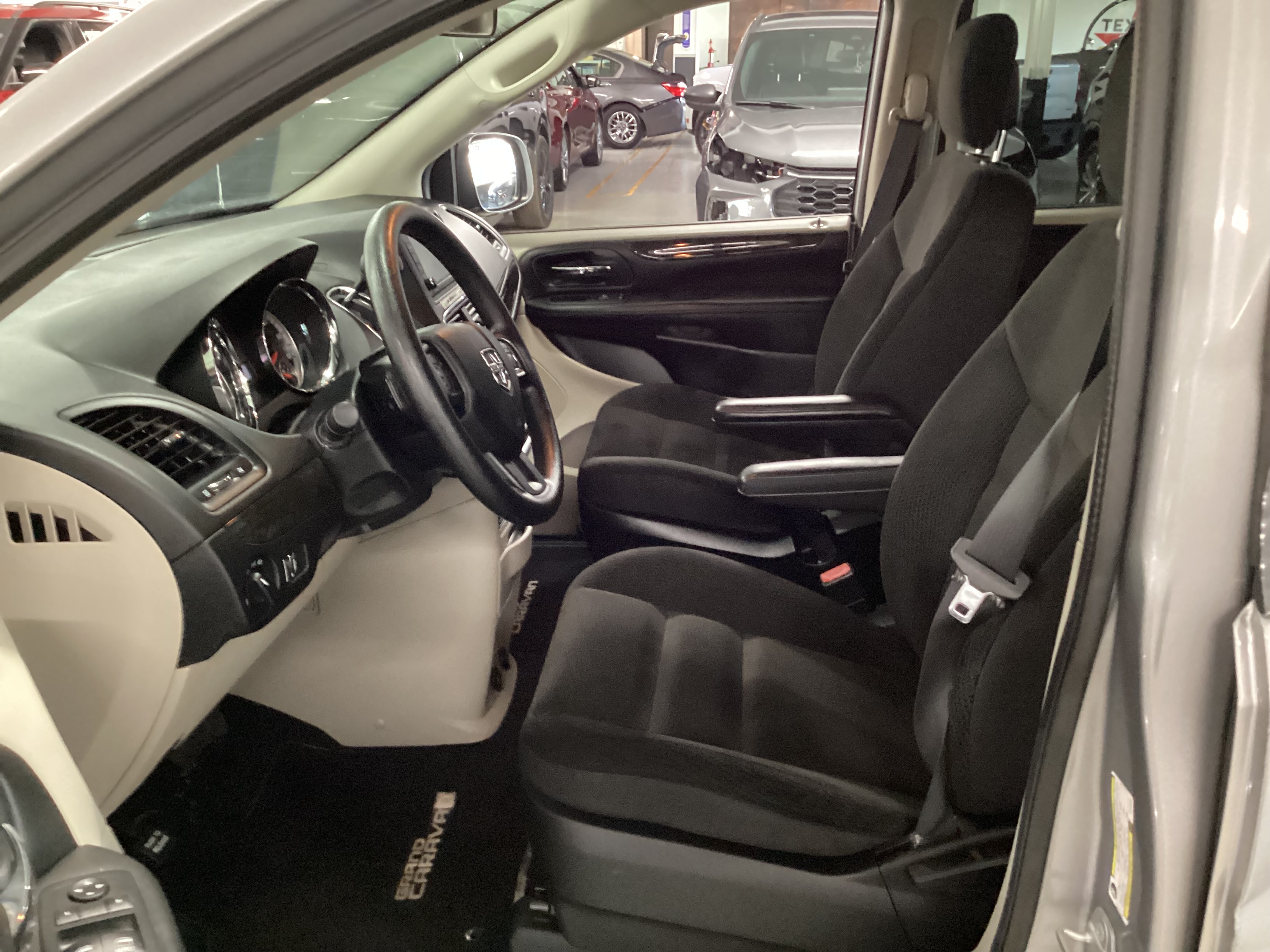 2018 DODGE Grand Caravan SE - Image 5