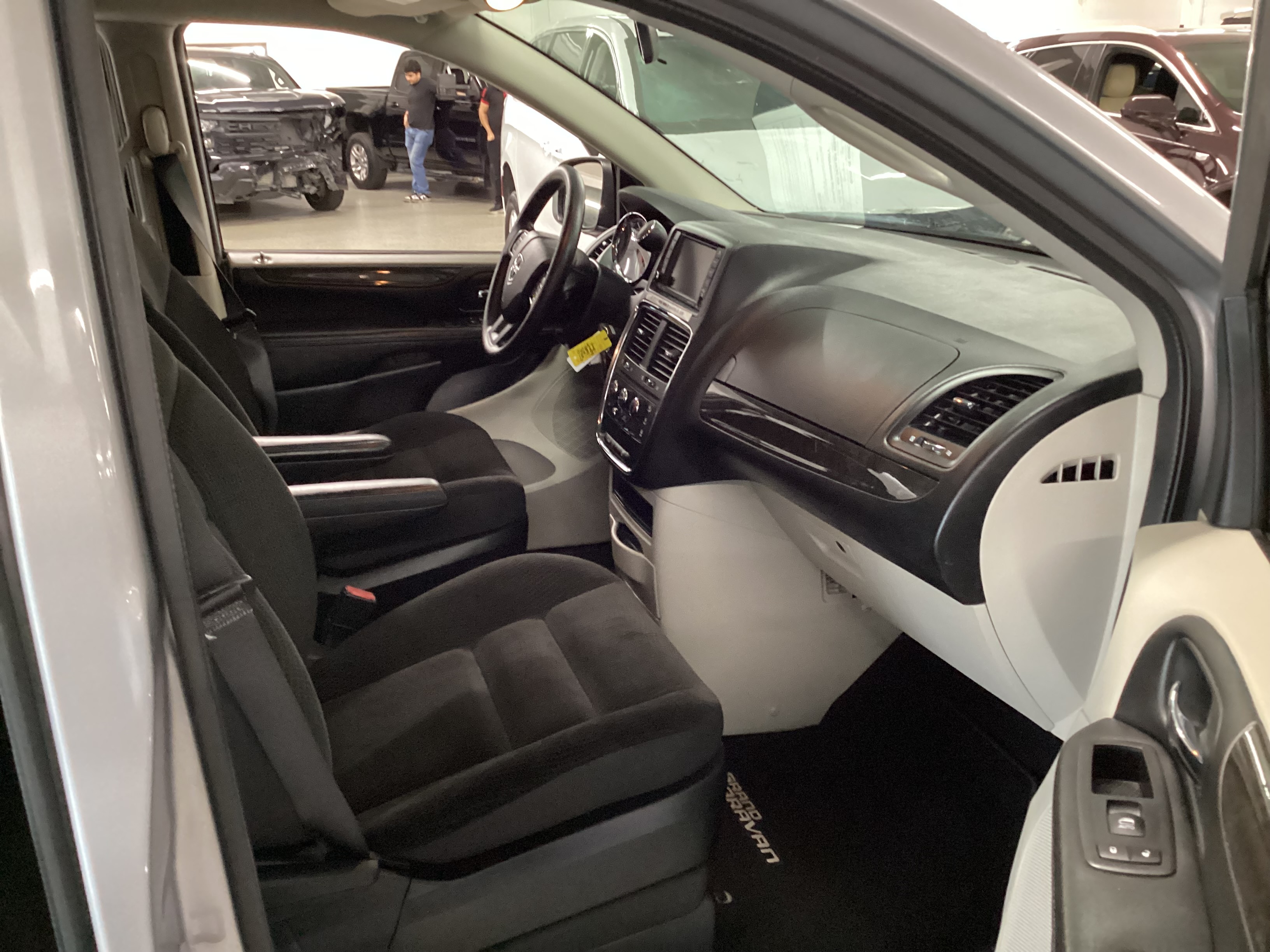2018 DODGE Grand Caravan SE - Image 9