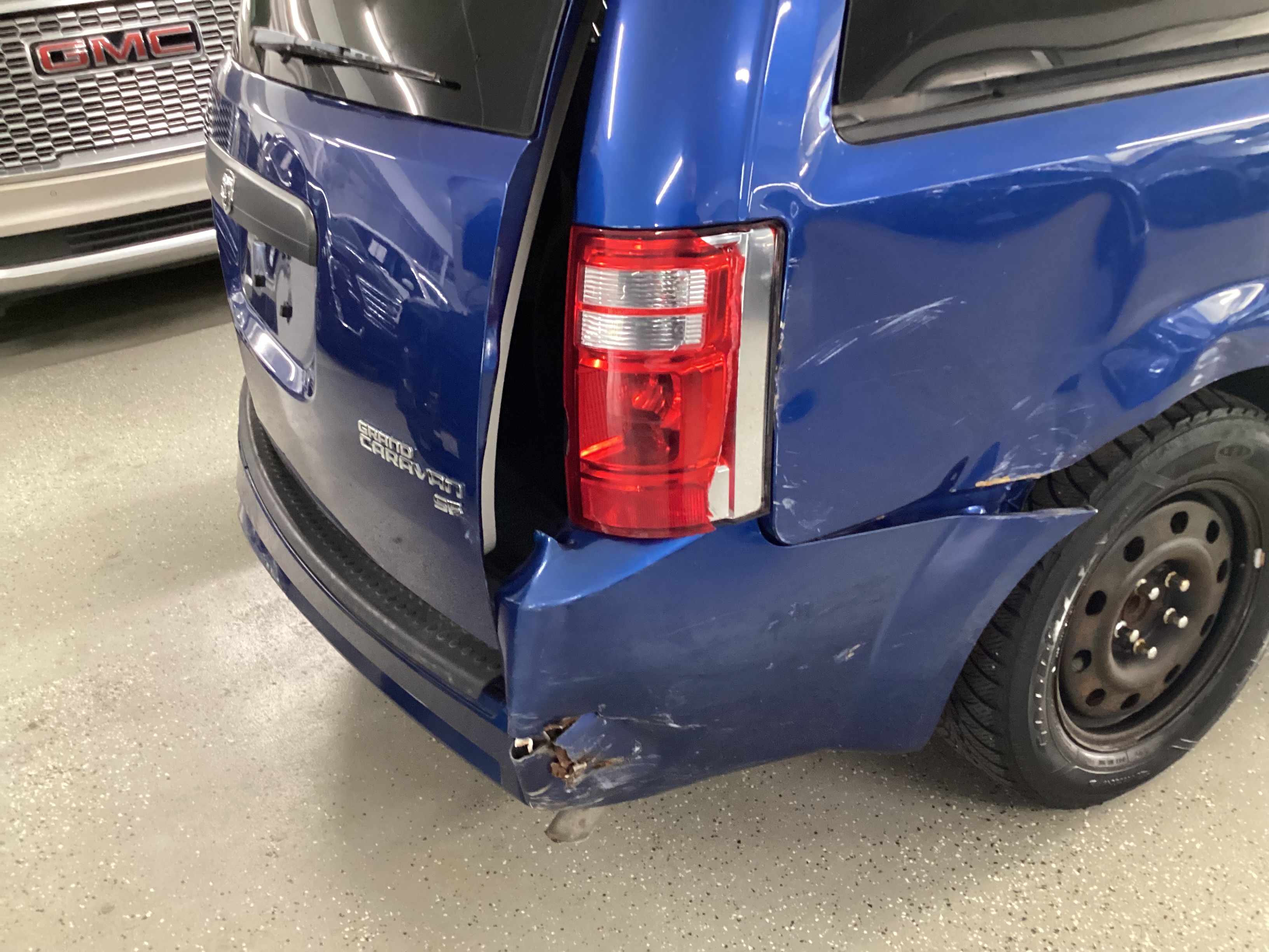2010 DODGE Grand Caravan SE - Image 10