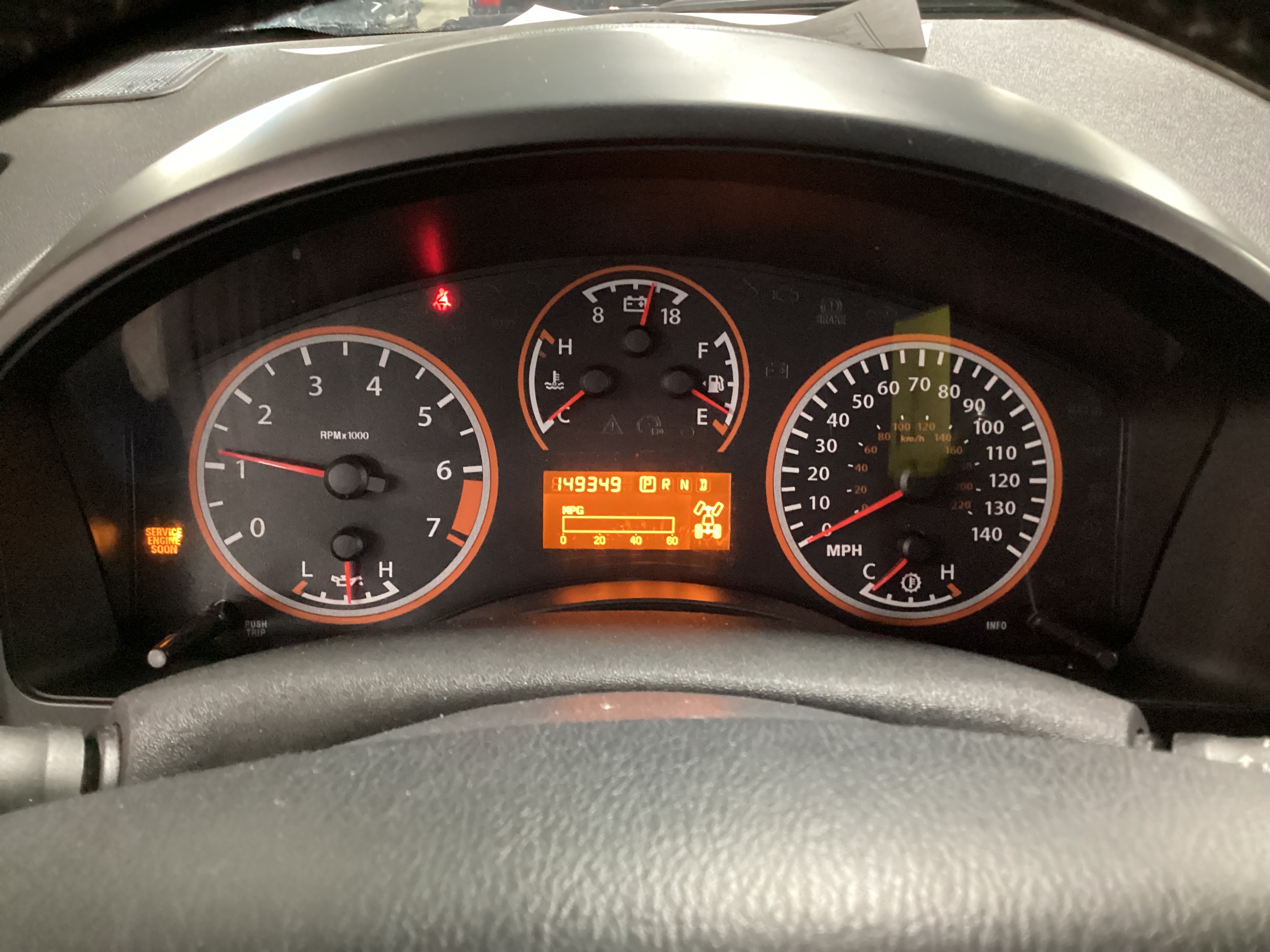 2015 NISSAN Titan PRO-4X Crew Cab - Image 13