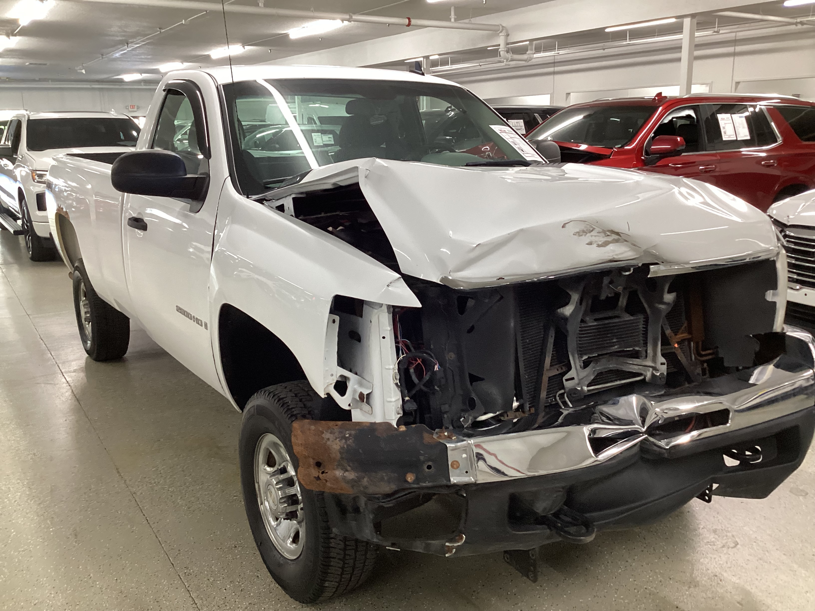 2008 CHEVROLET Silverado 2500HD LS 4WD Long Box - Image 4