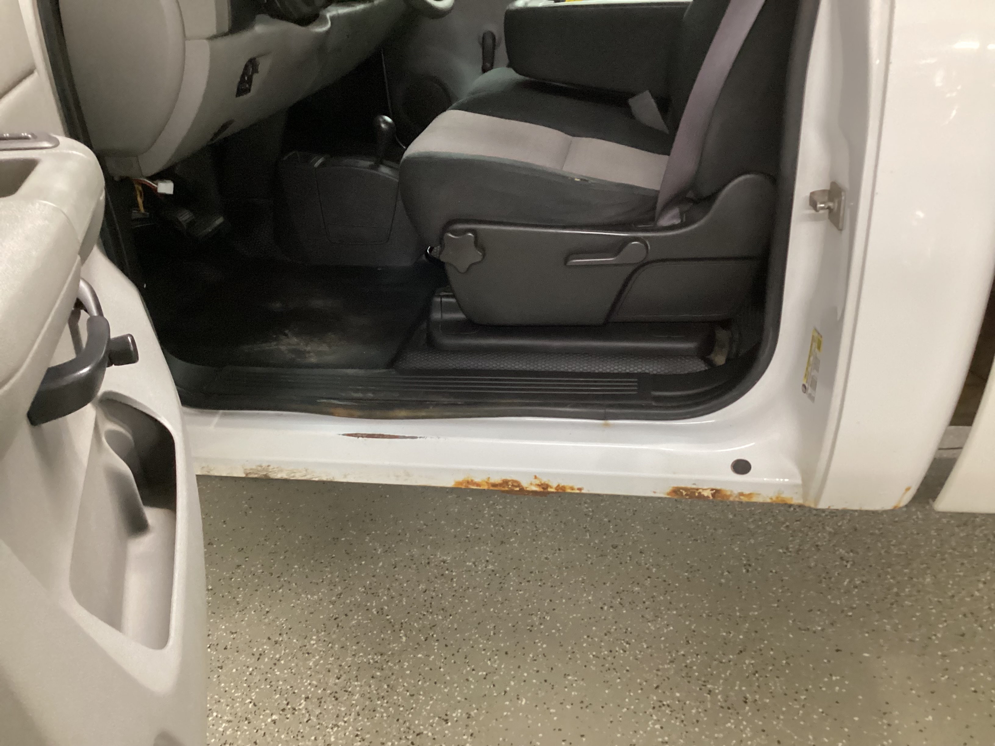 2008 CHEVROLET Silverado 2500HD LS 4WD Long Box - Image 9