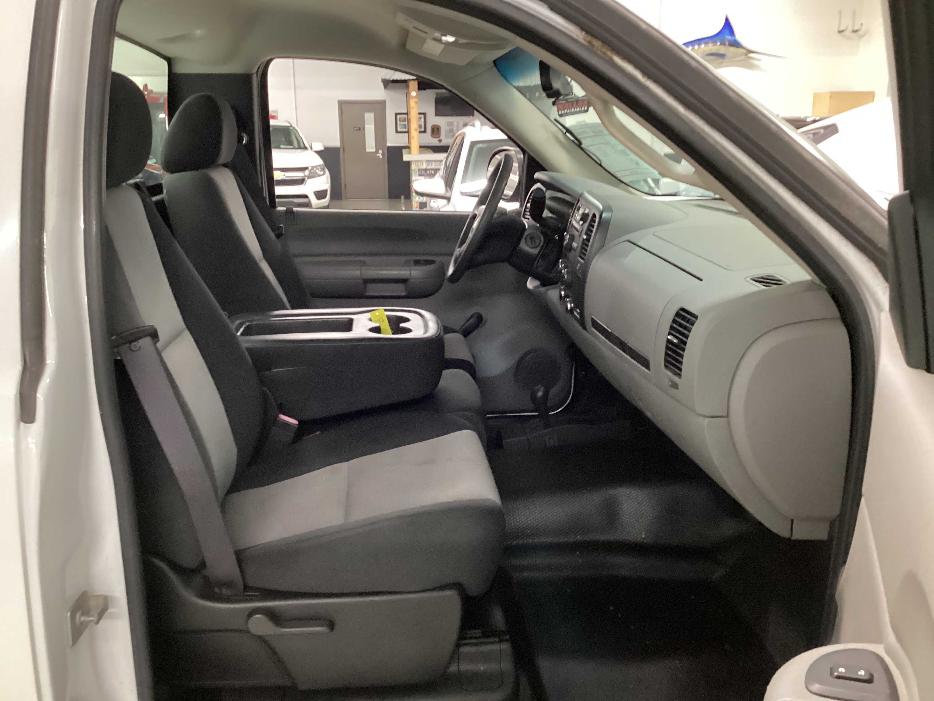2008 CHEVROLET Silverado 2500HD LS 4WD Long Box - Image 13