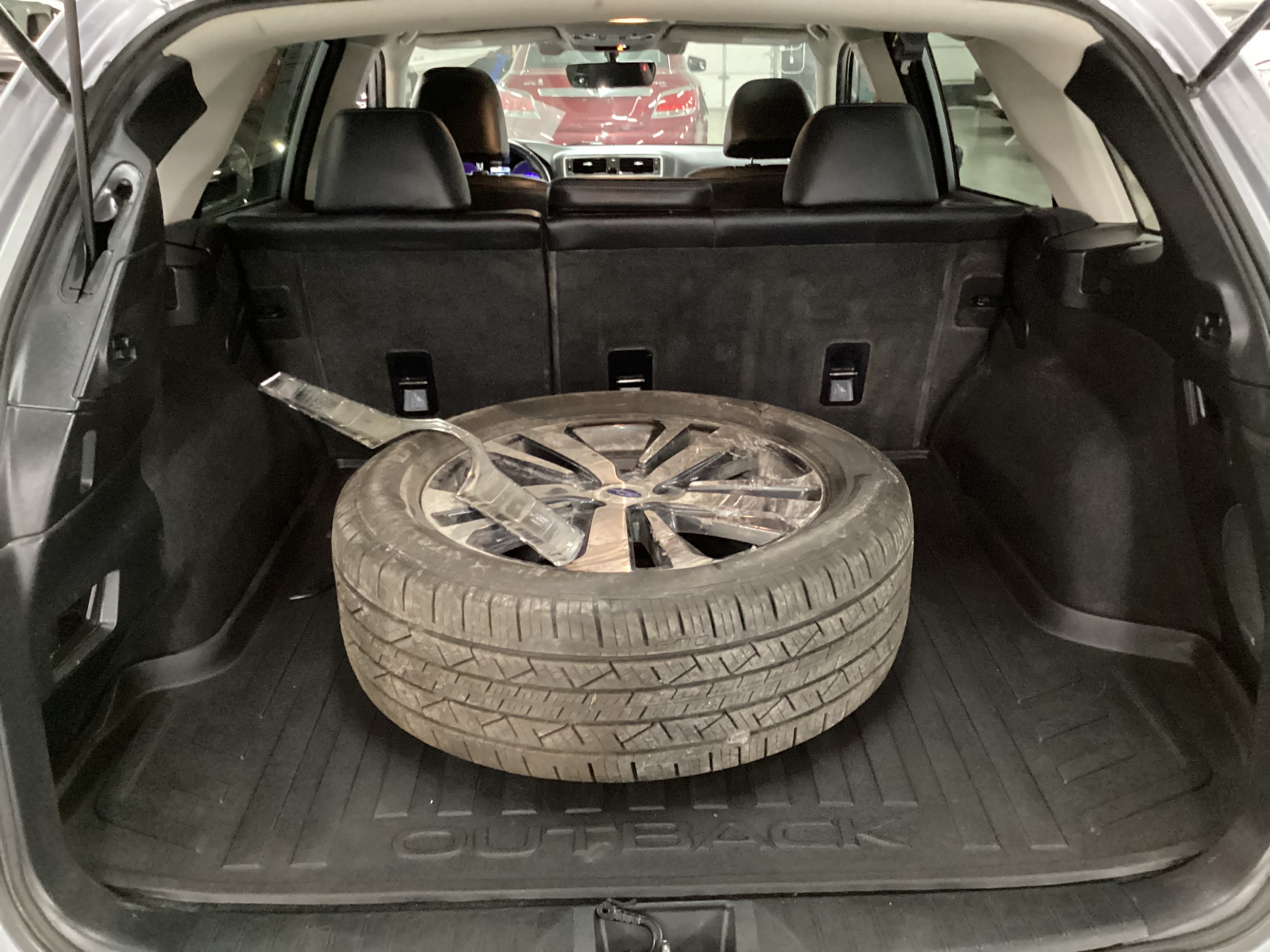 2019 SUBARU Outback Limited AWD - Image 9