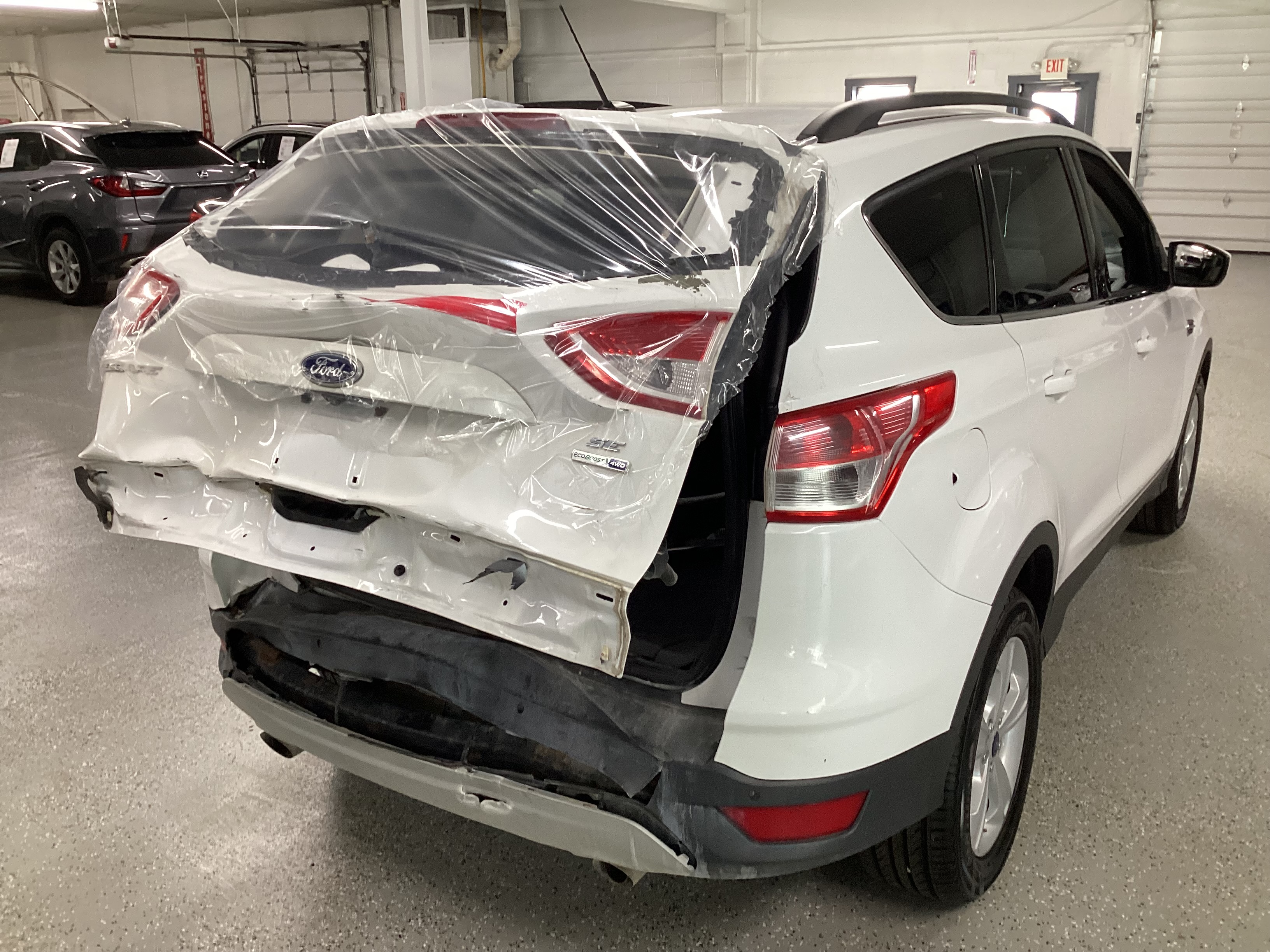 2015 FORD Escape SE 4WD - Image 3