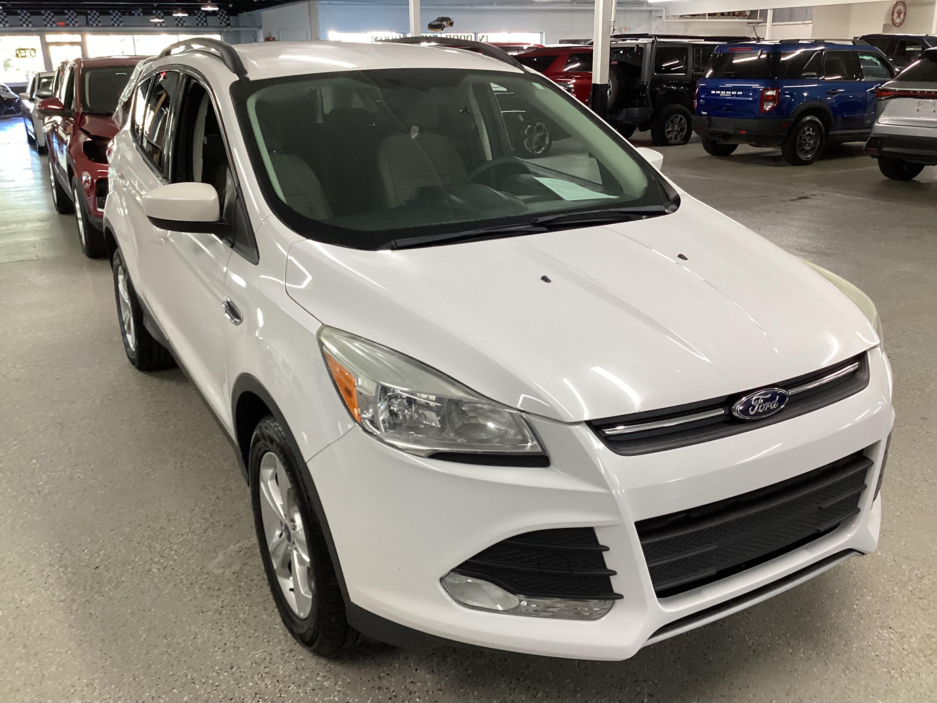 2015 FORD Escape SE 4WD - Image 4