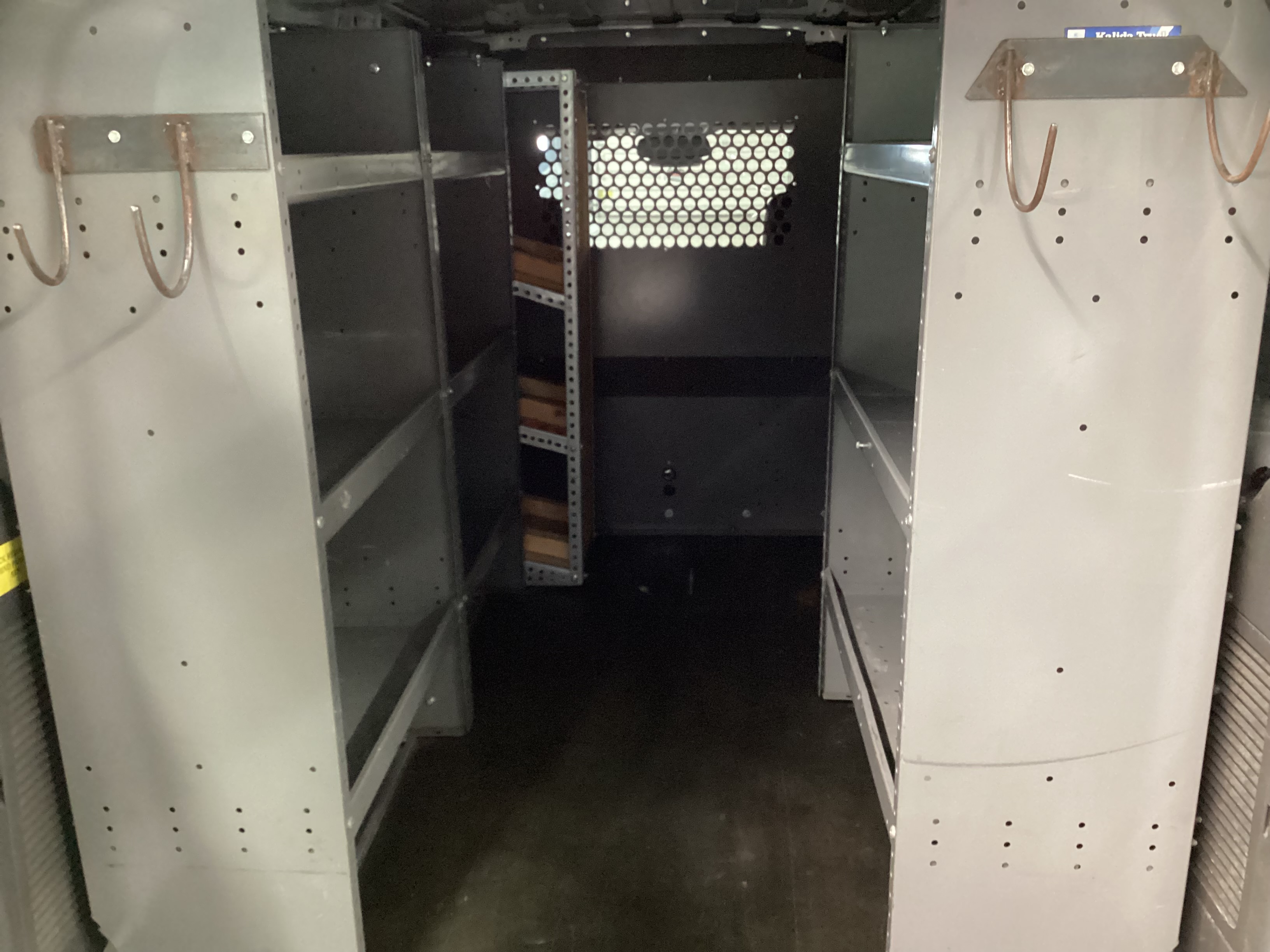 2019 FORD Transit Connect XL Cargo Van - Image 10