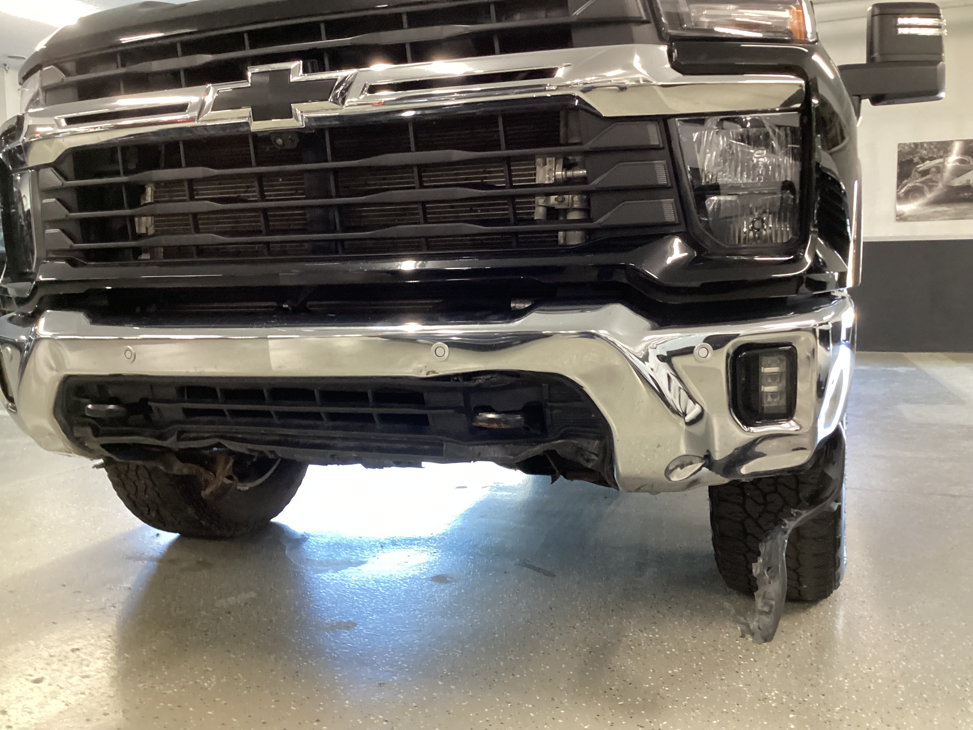2026 CHEVROLET Silverado 2500HD 4WD LT Crew Cab Long Bed - Image 5