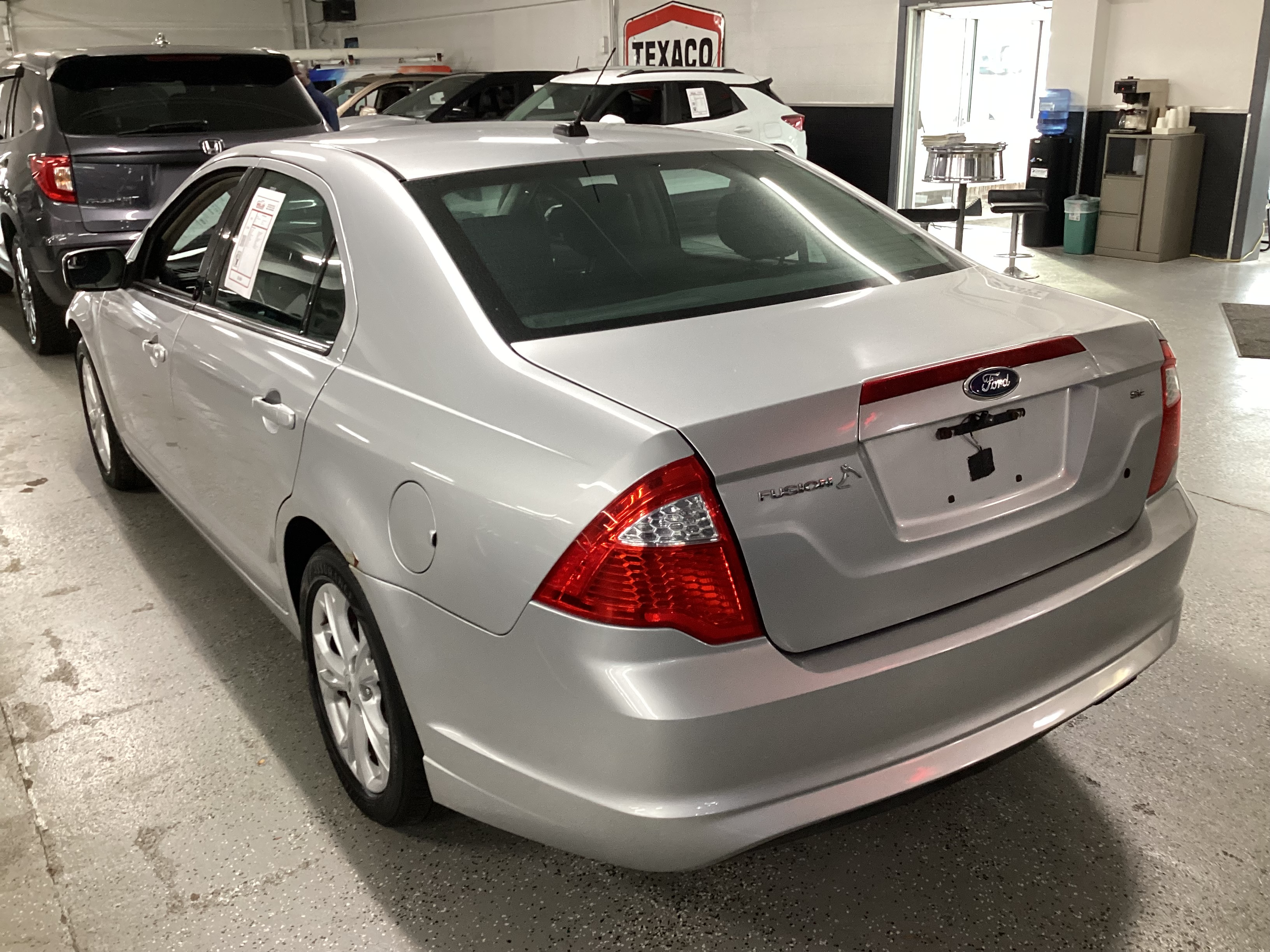 2012 FORD Fusion SE - Image 2