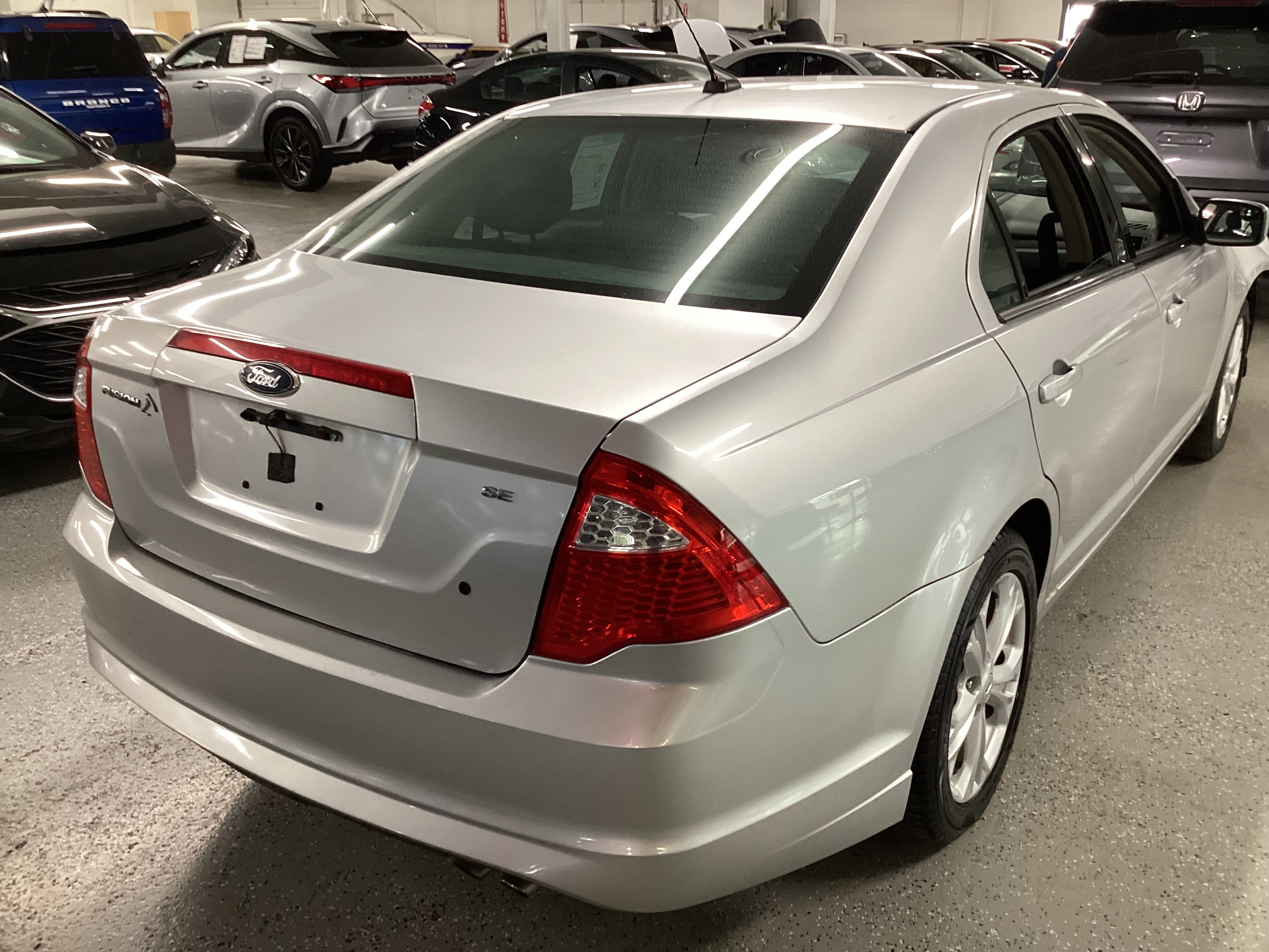 2012 FORD Fusion SE - Image 3