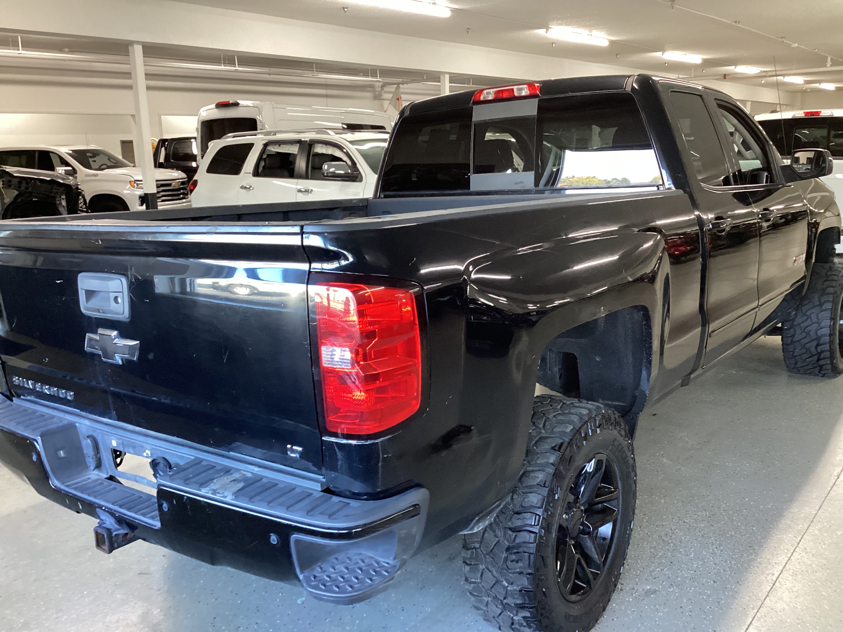 2015 CHEVROLET Silverado LT Double Cab 4WD - Image 3