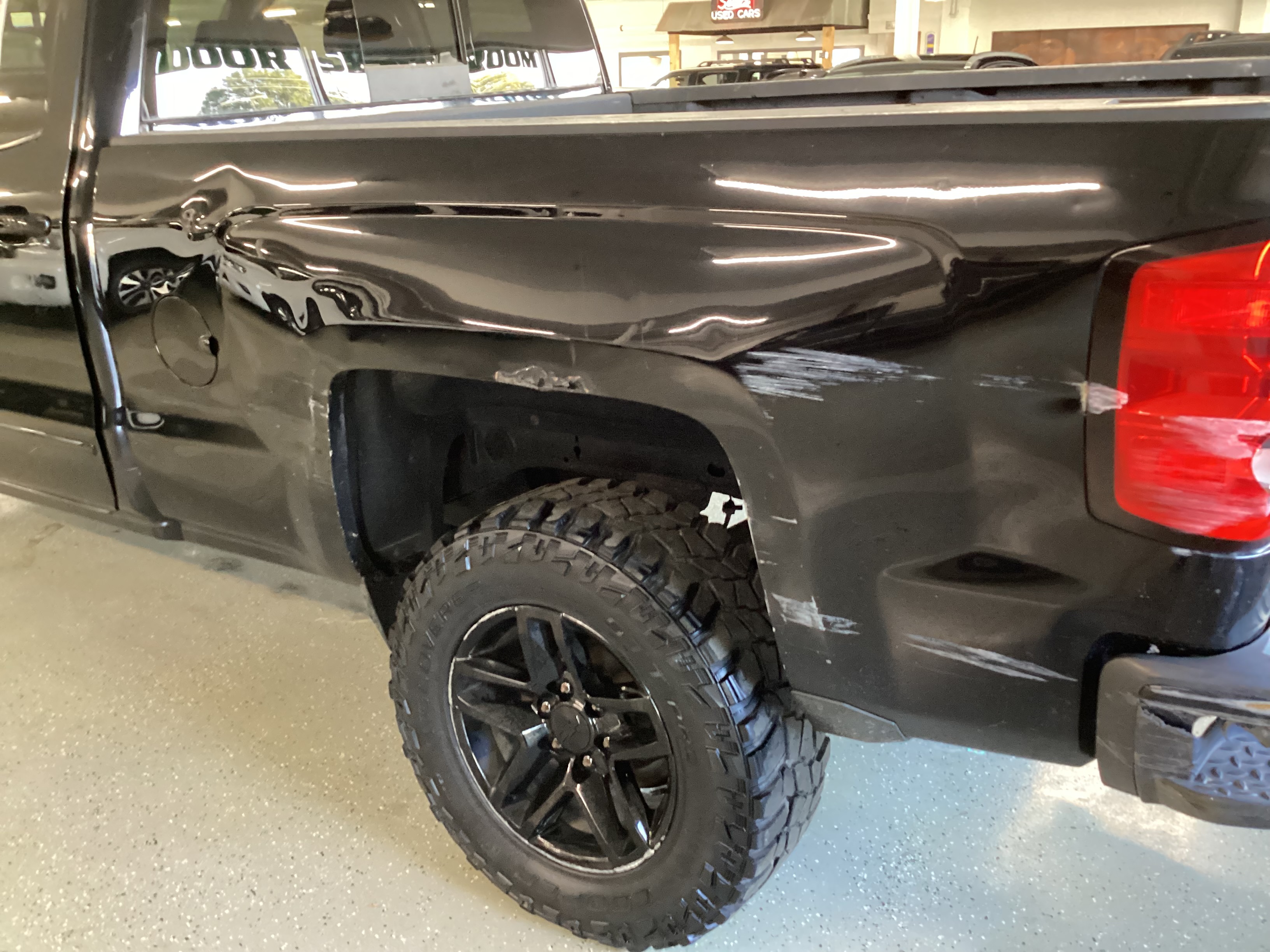 2015 CHEVROLET Silverado LT Double Cab 4WD - Image 13