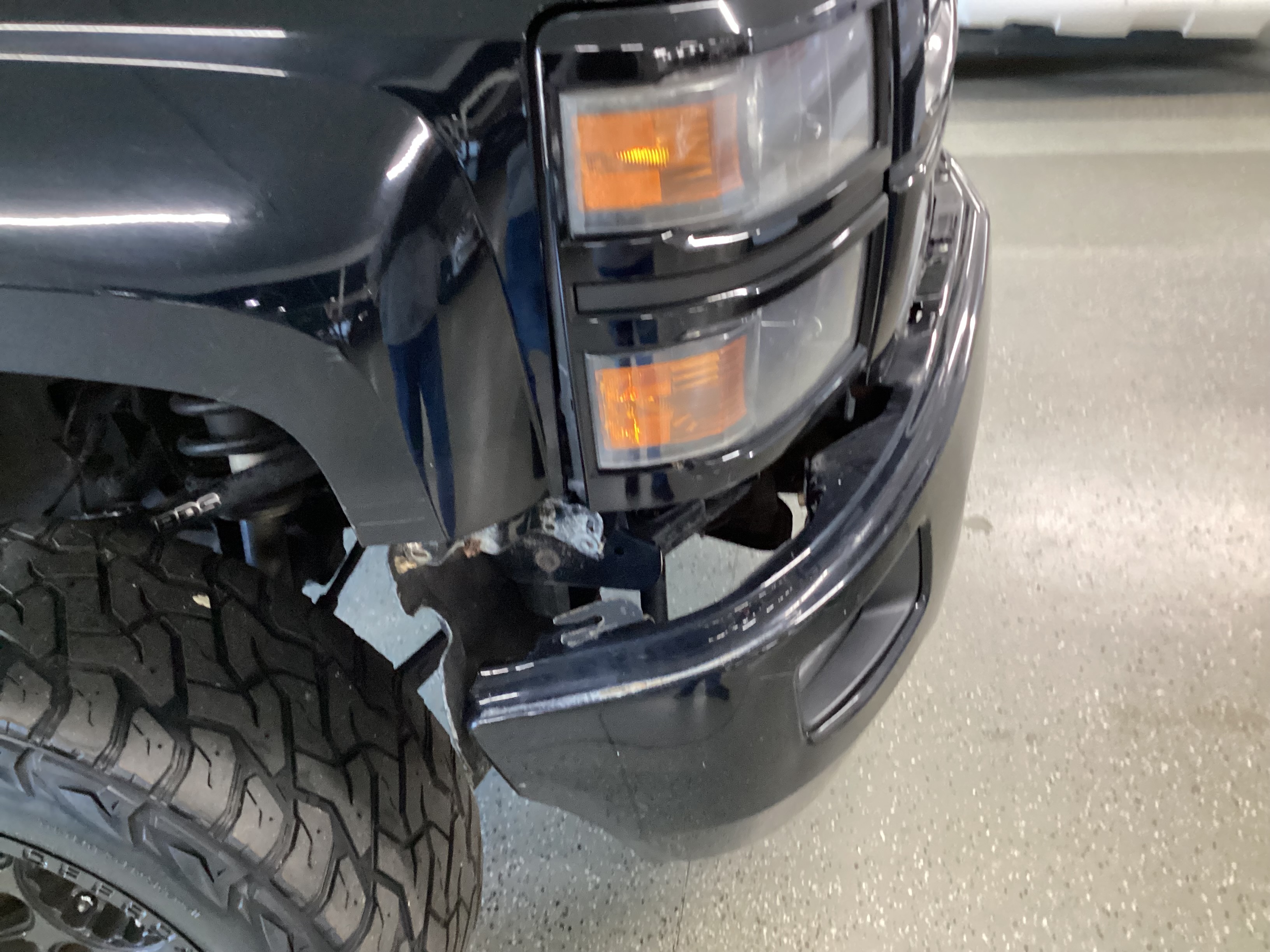 2015 CHEVROLET Silverado LT Double Cab 4WD - Image 19