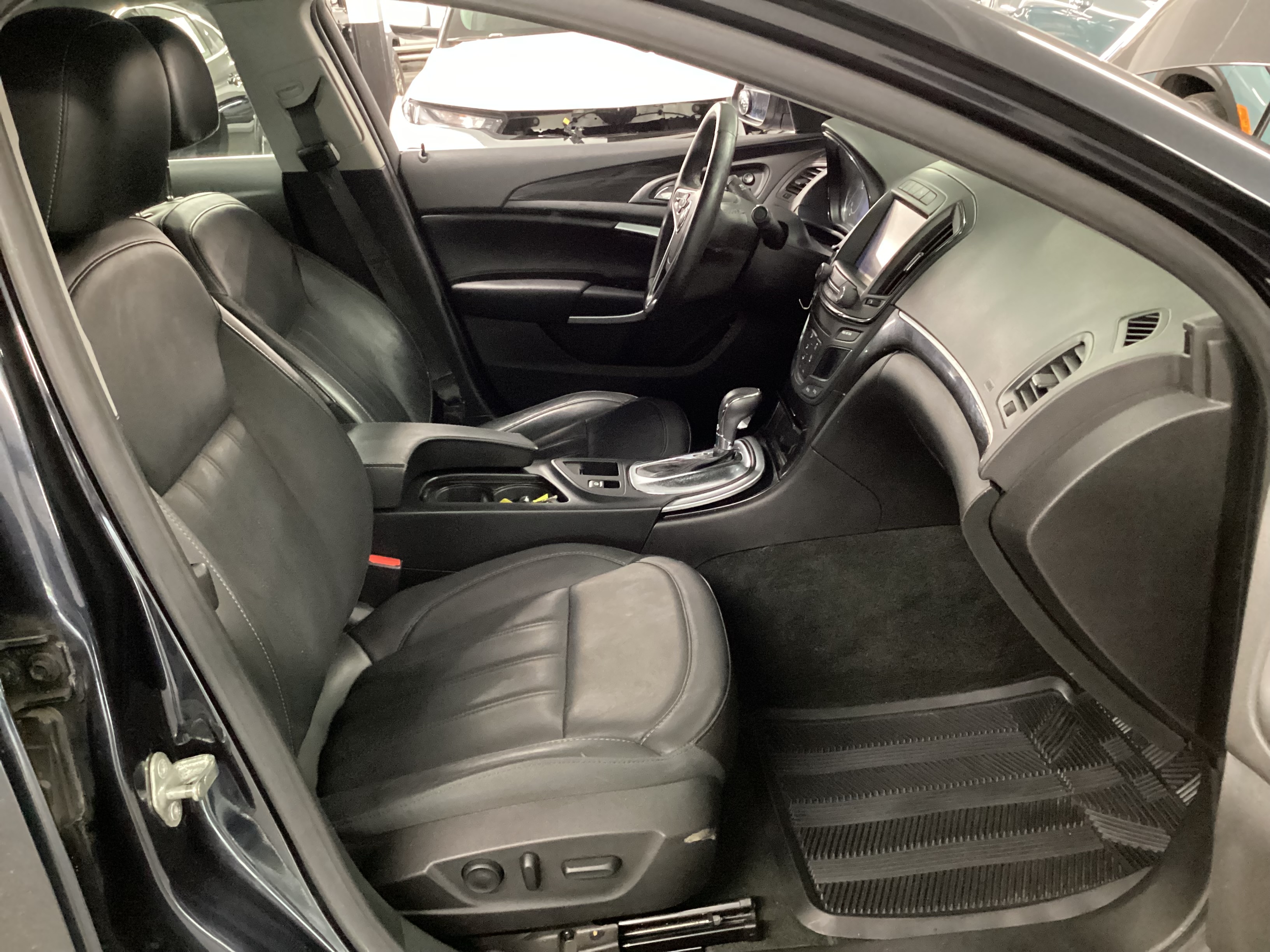 2014 BUICK Regal Premium I AWD - Image 12