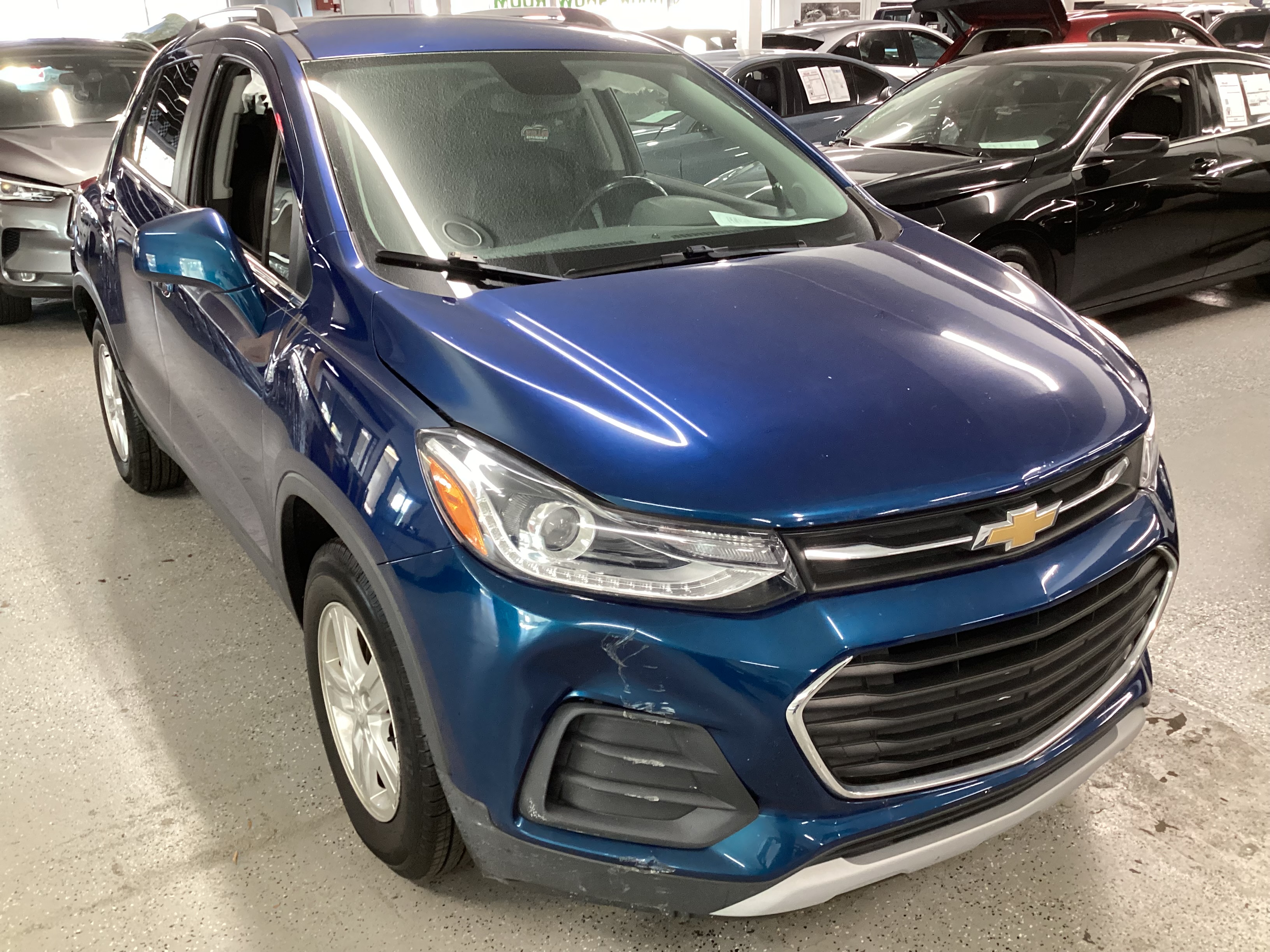 2019 CHEVROLET Trax LT - Image 4