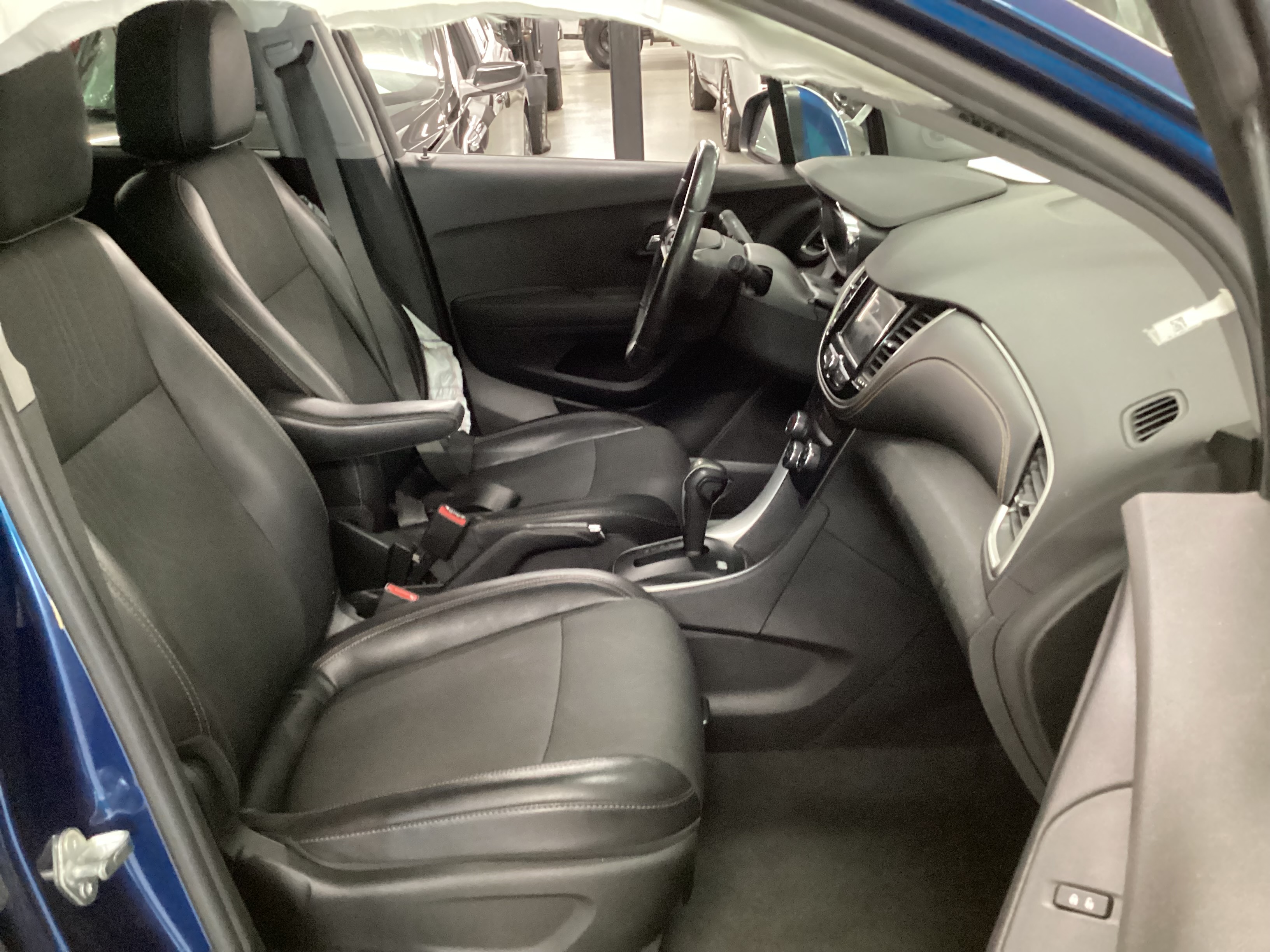 2019 CHEVROLET Trax LT - Image 13
