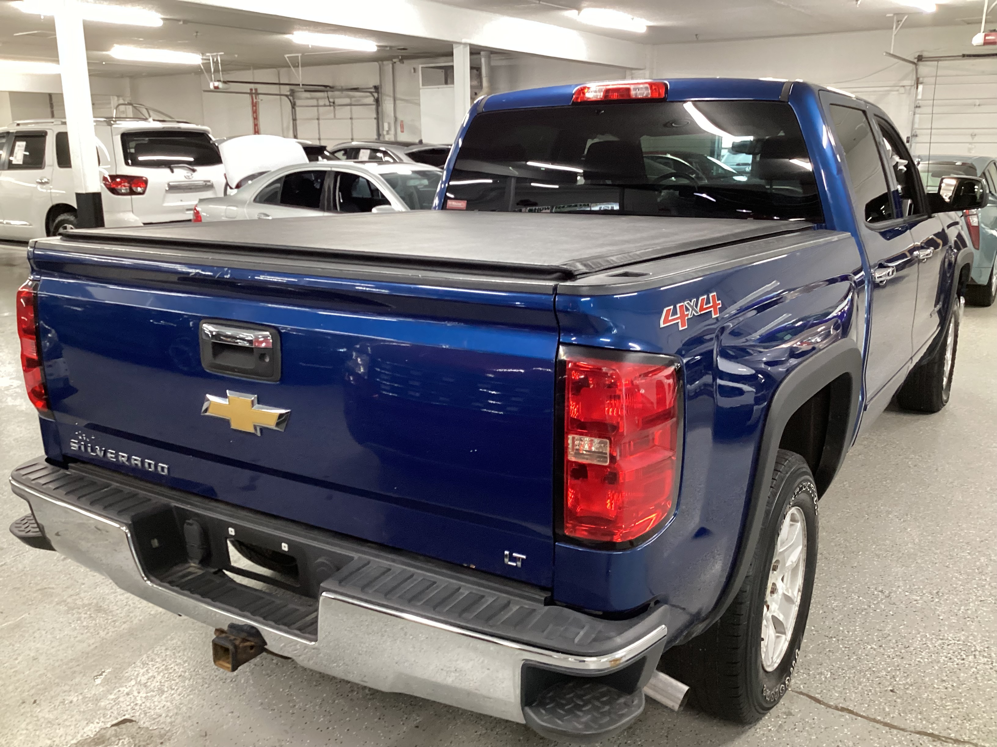 2015 CHEVROLET Silverado LT Crew Cab 4WD - Image 3