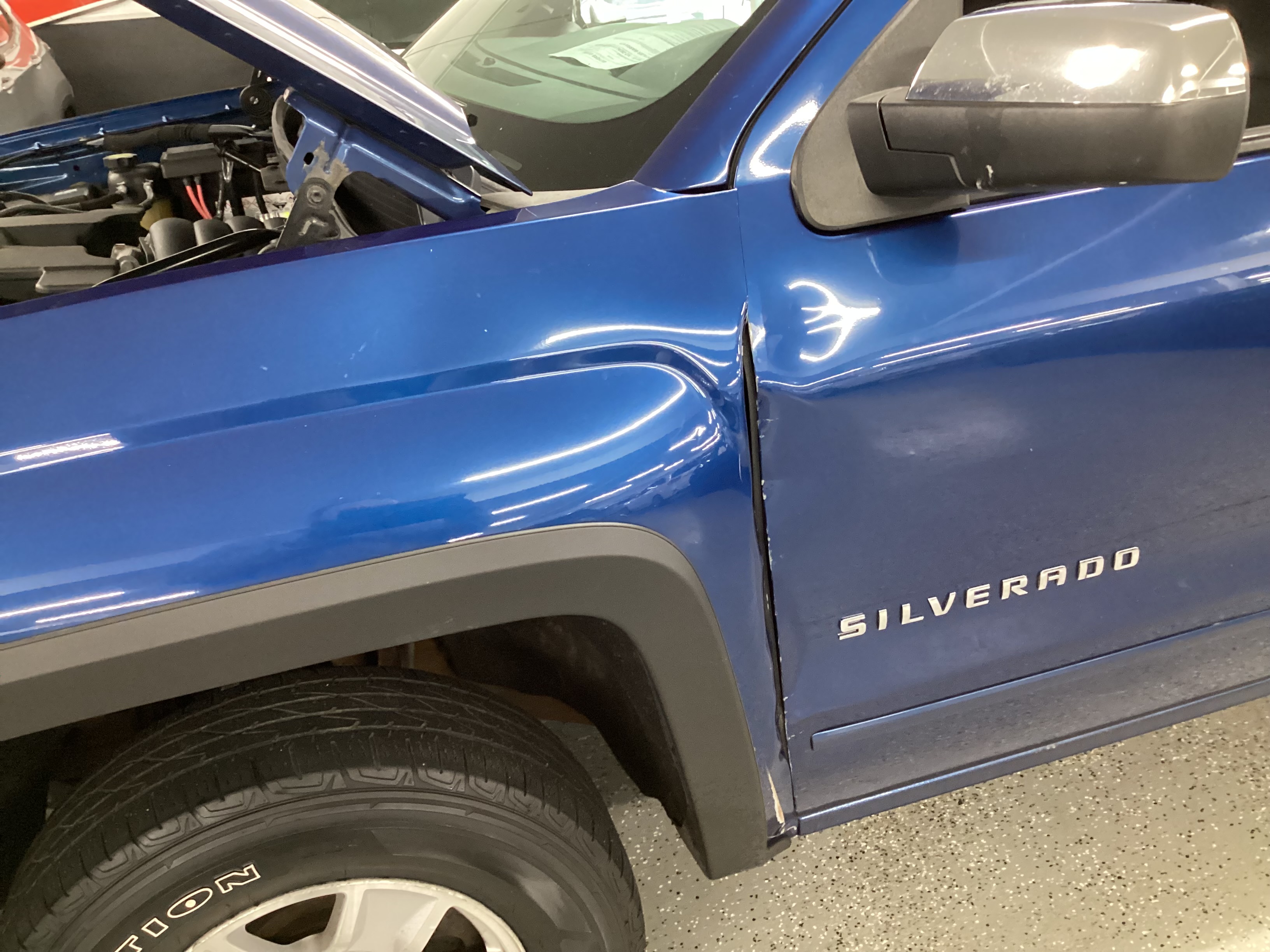 2015 CHEVROLET Silverado LT Crew Cab 4WD - Image 8