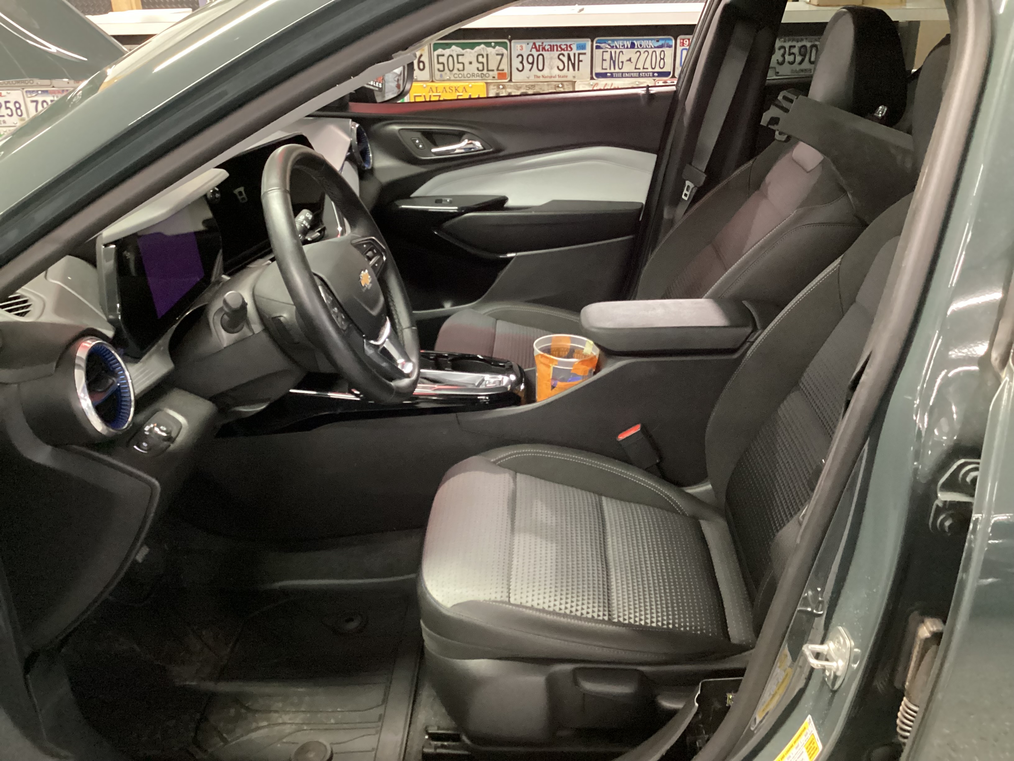 2025 CHEVROLET Trax LT - Image 8