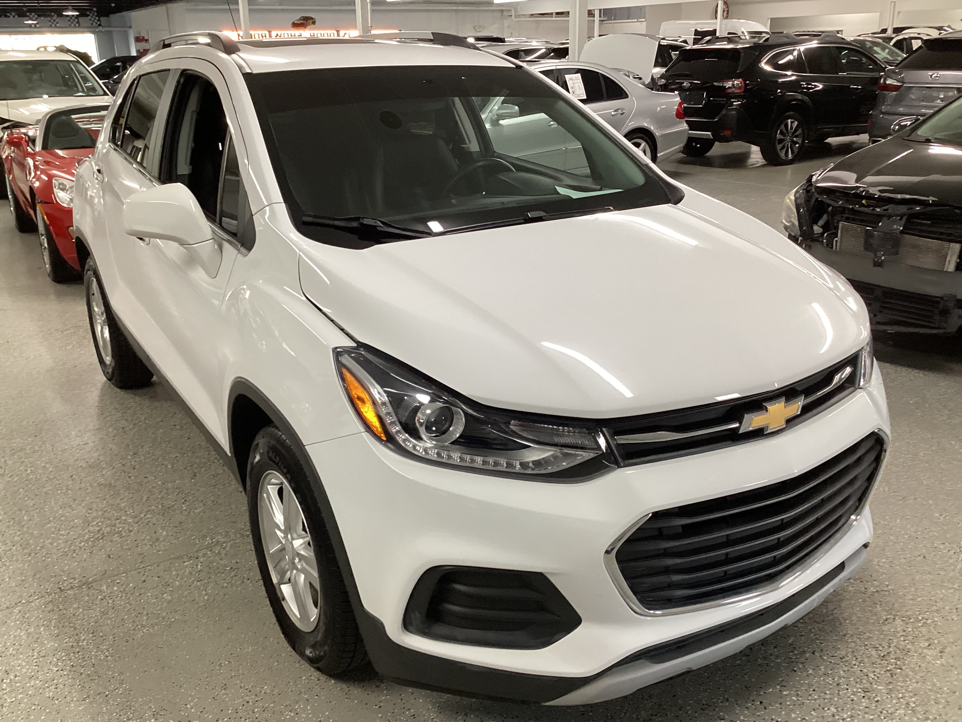 2017 CHEVROLET Trax LT - Image 4