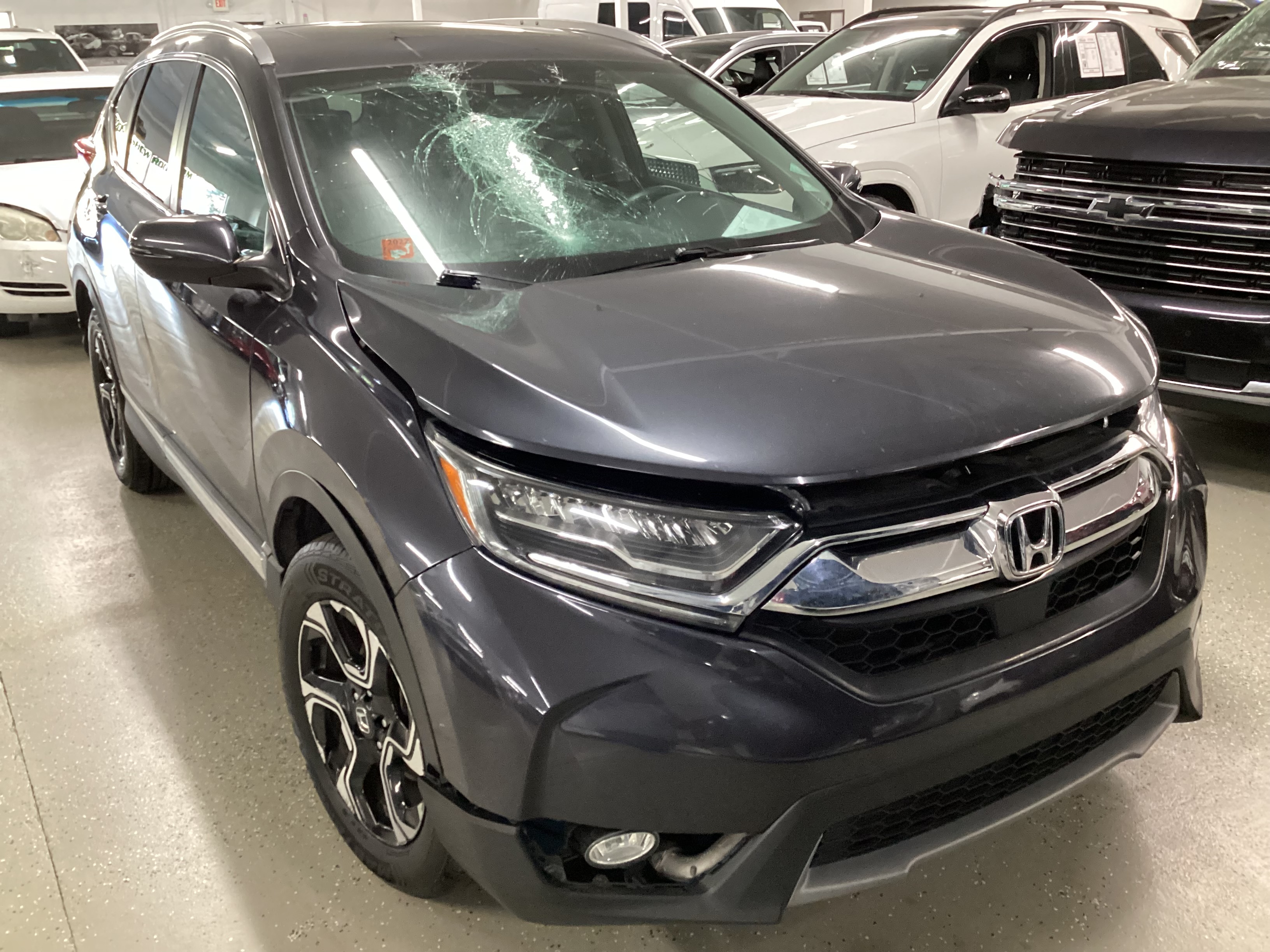 2017 HONDA CR-V Touring AWD - Image 4