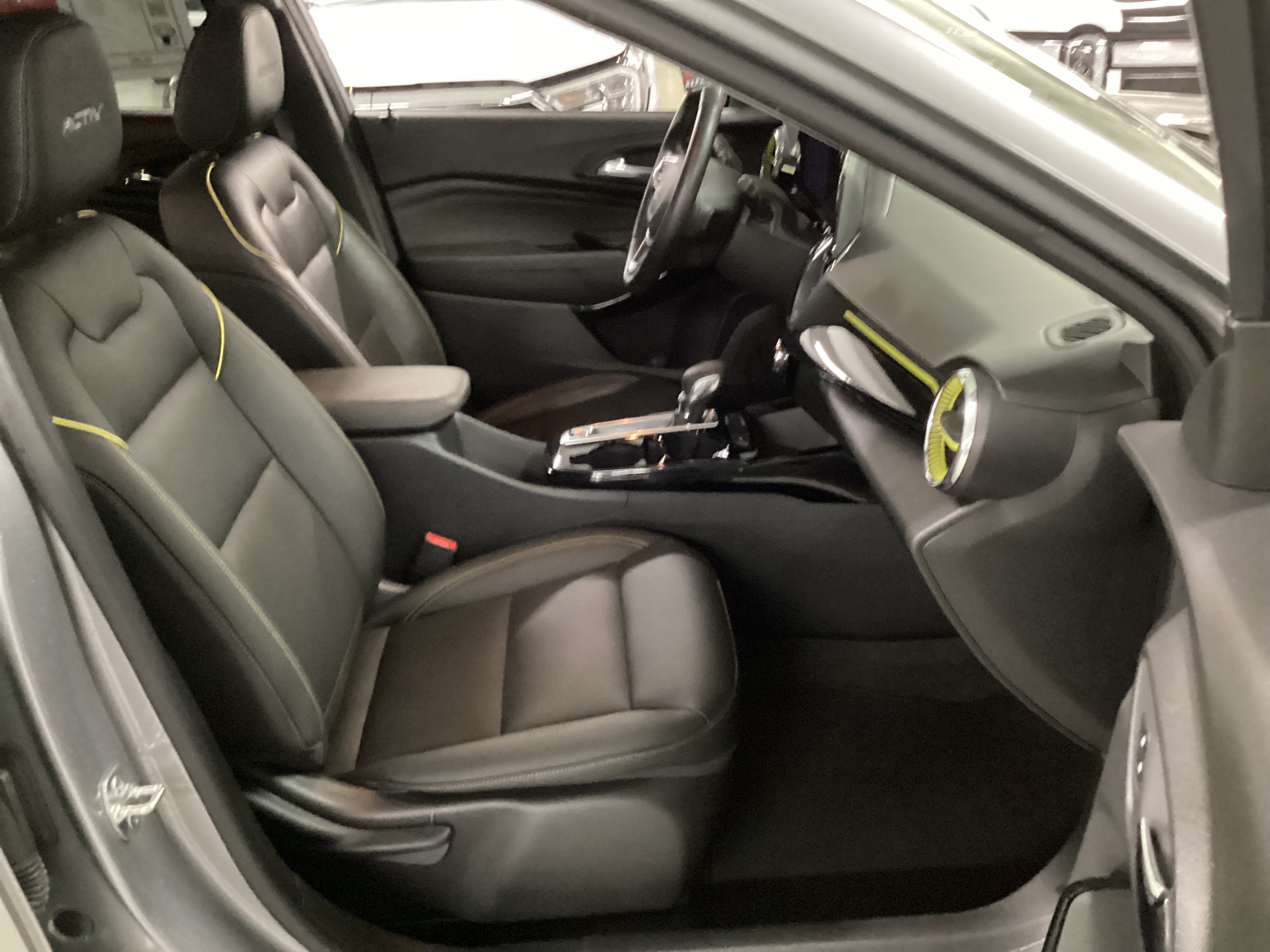 2025 CHEVROLET Trax ACTIV - Image 10