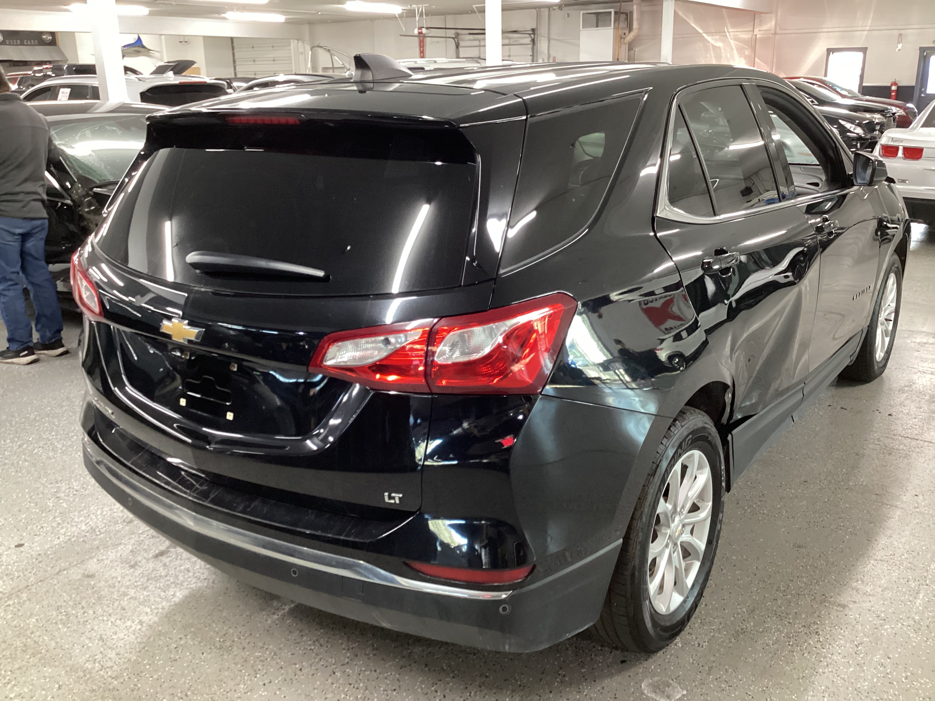 2020 CHEVROLET Equinox LT - Image 3