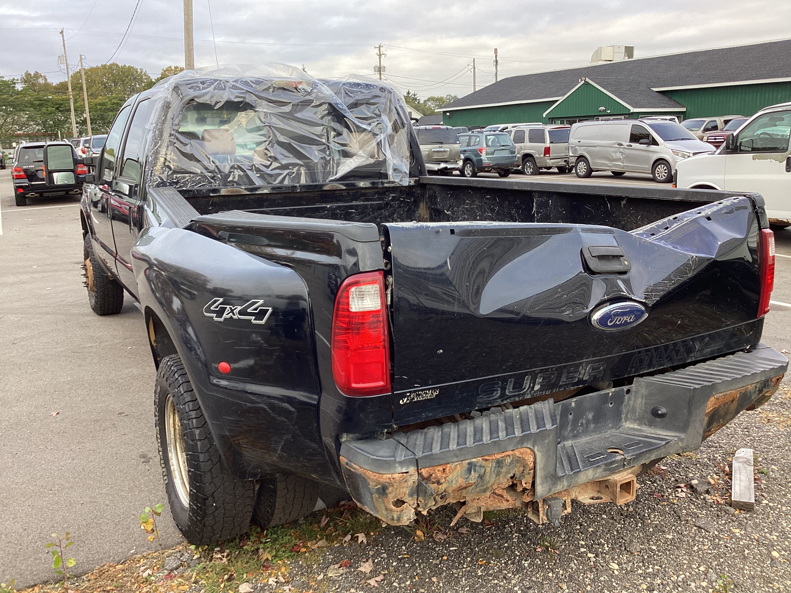 2008 FORD F-350 SD XLT Crew Cab 4WD Dually - Image 2