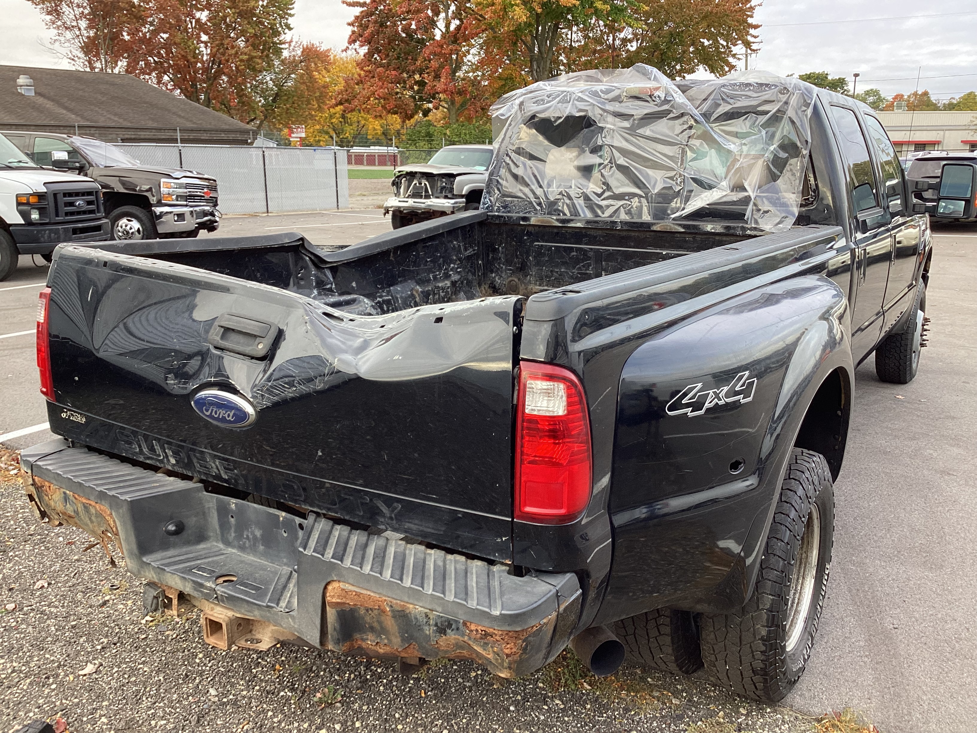 2008 FORD F-350 SD XLT Crew Cab 4WD Dually - Image 3