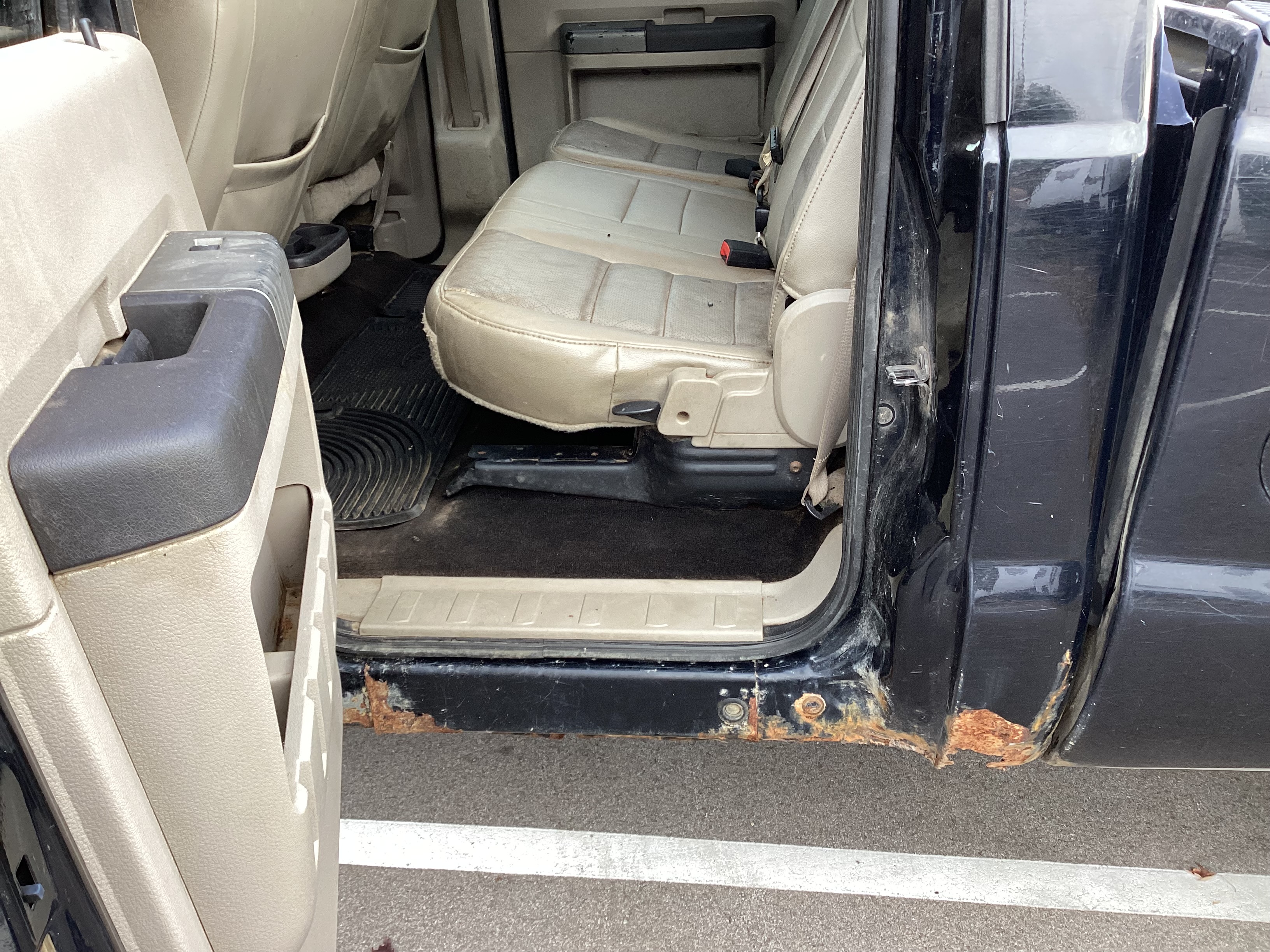 2008 FORD F-350 SD XLT Crew Cab 4WD Dually - Image 8