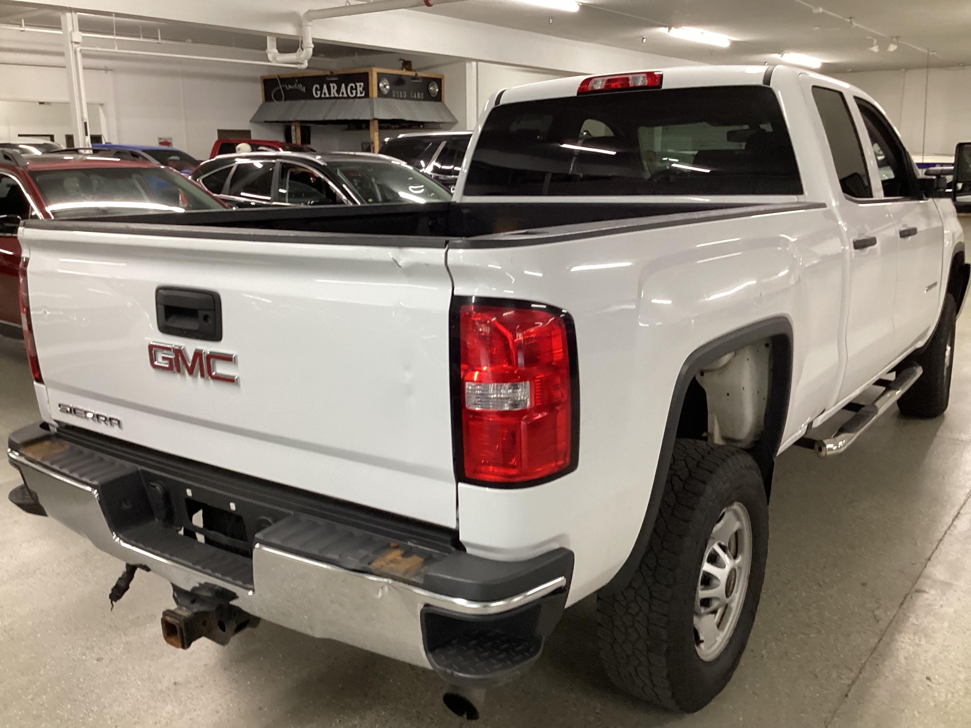 2019 GMC Sierra 2500HD 4WD Double Cab - Image 3