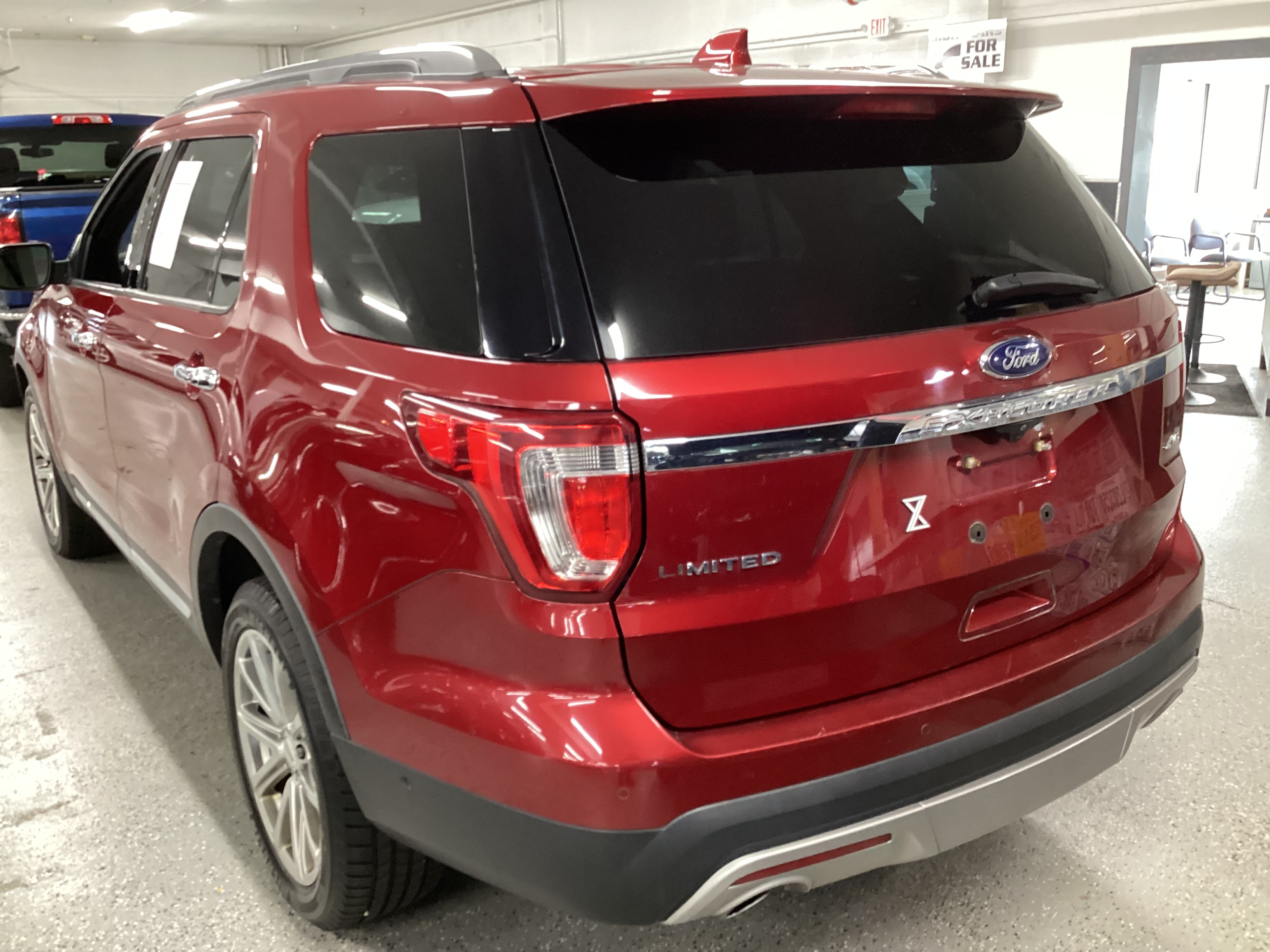 2017 FORD Explorer Limited 4WD - Image 2