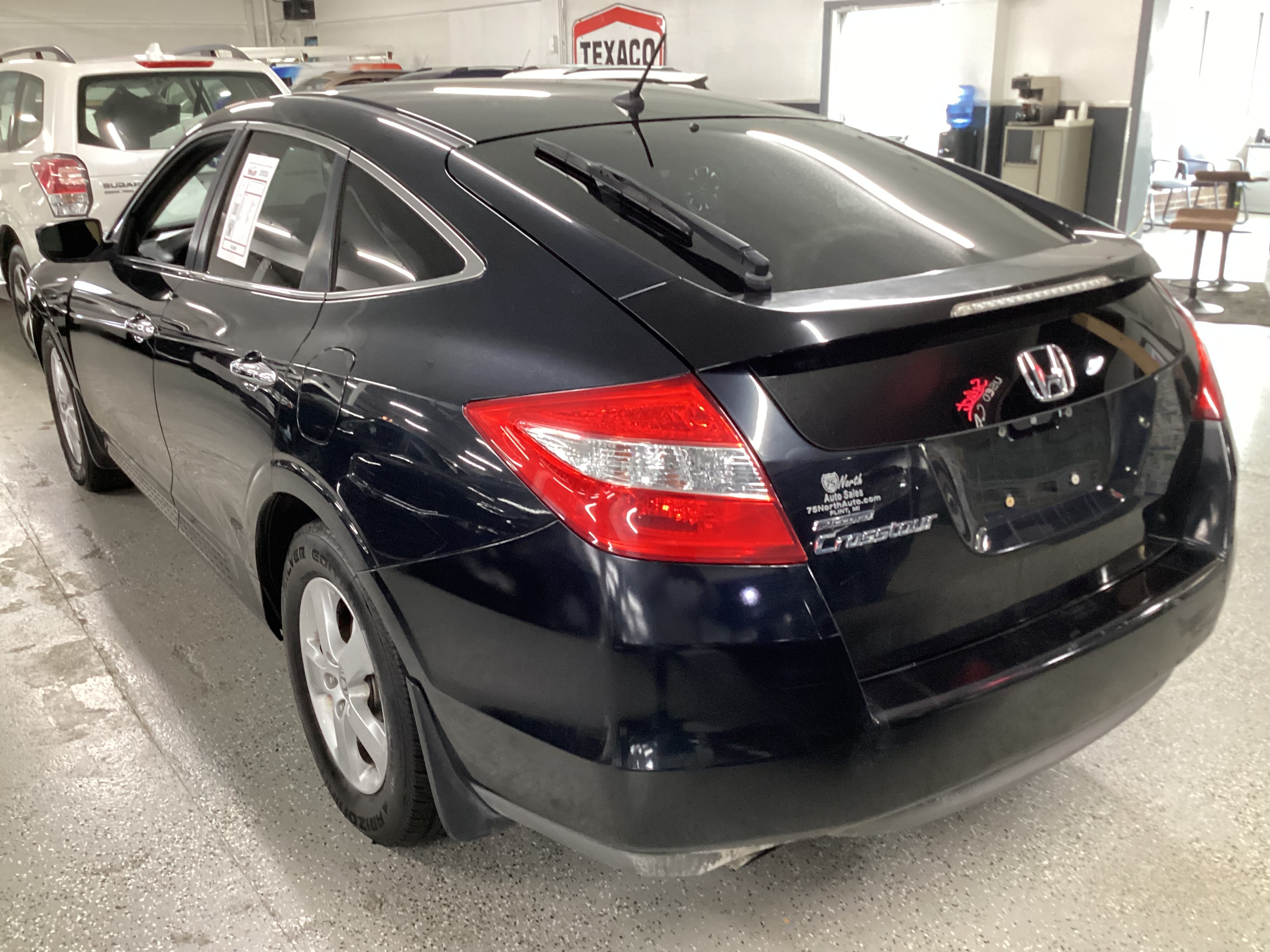 2011 HONDA Accord Crosstour EX - Image 2