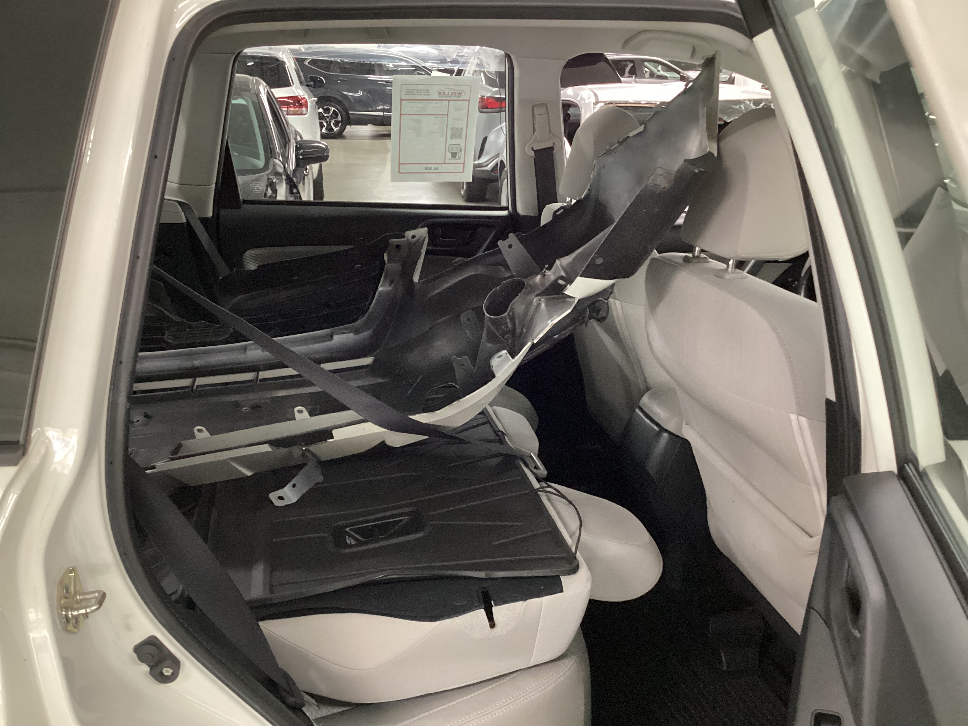 2017 SUBARU Forester Base AWD - Image 12