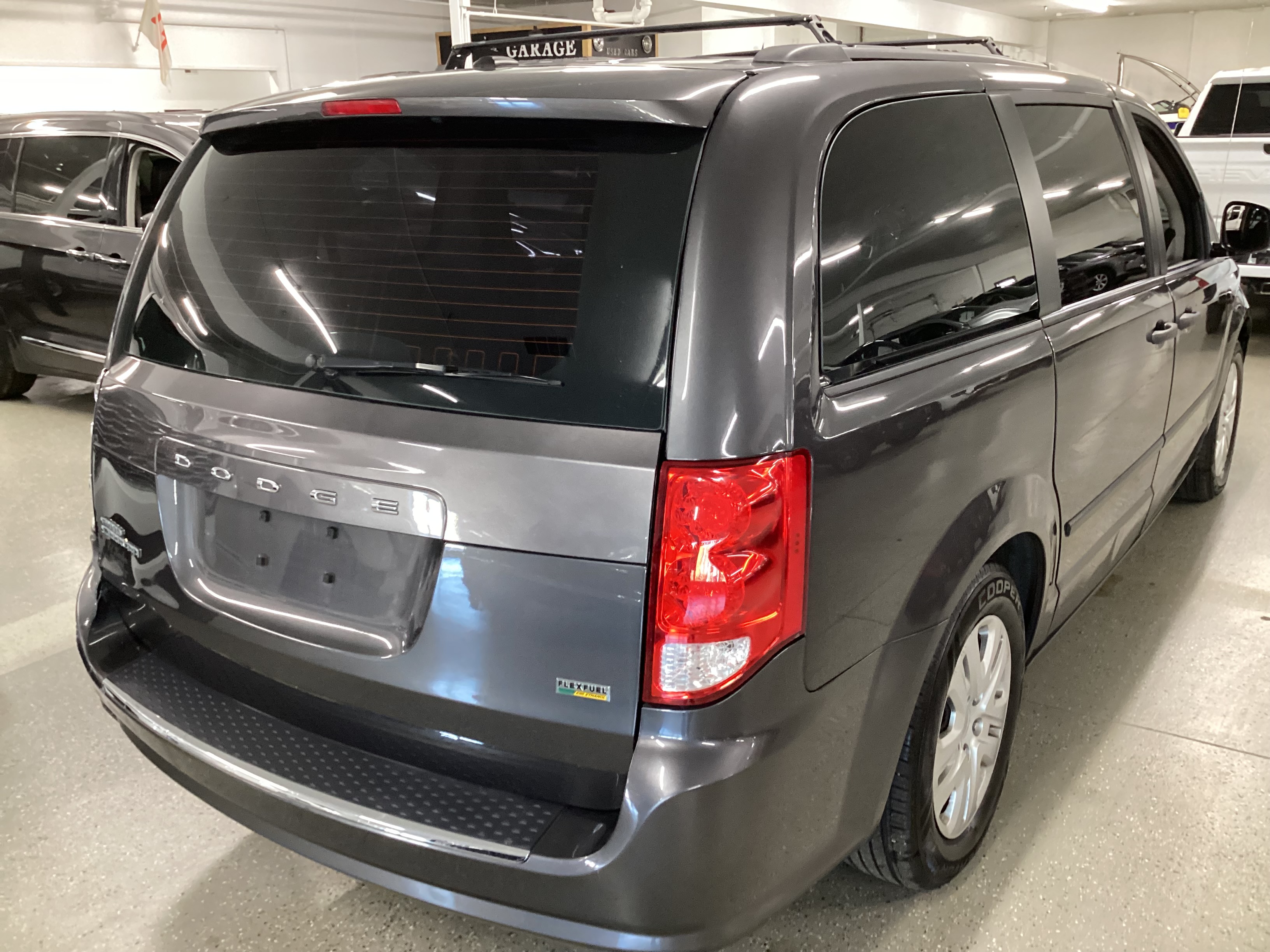 2017 DODGE Grand Caravan SE - Image 3