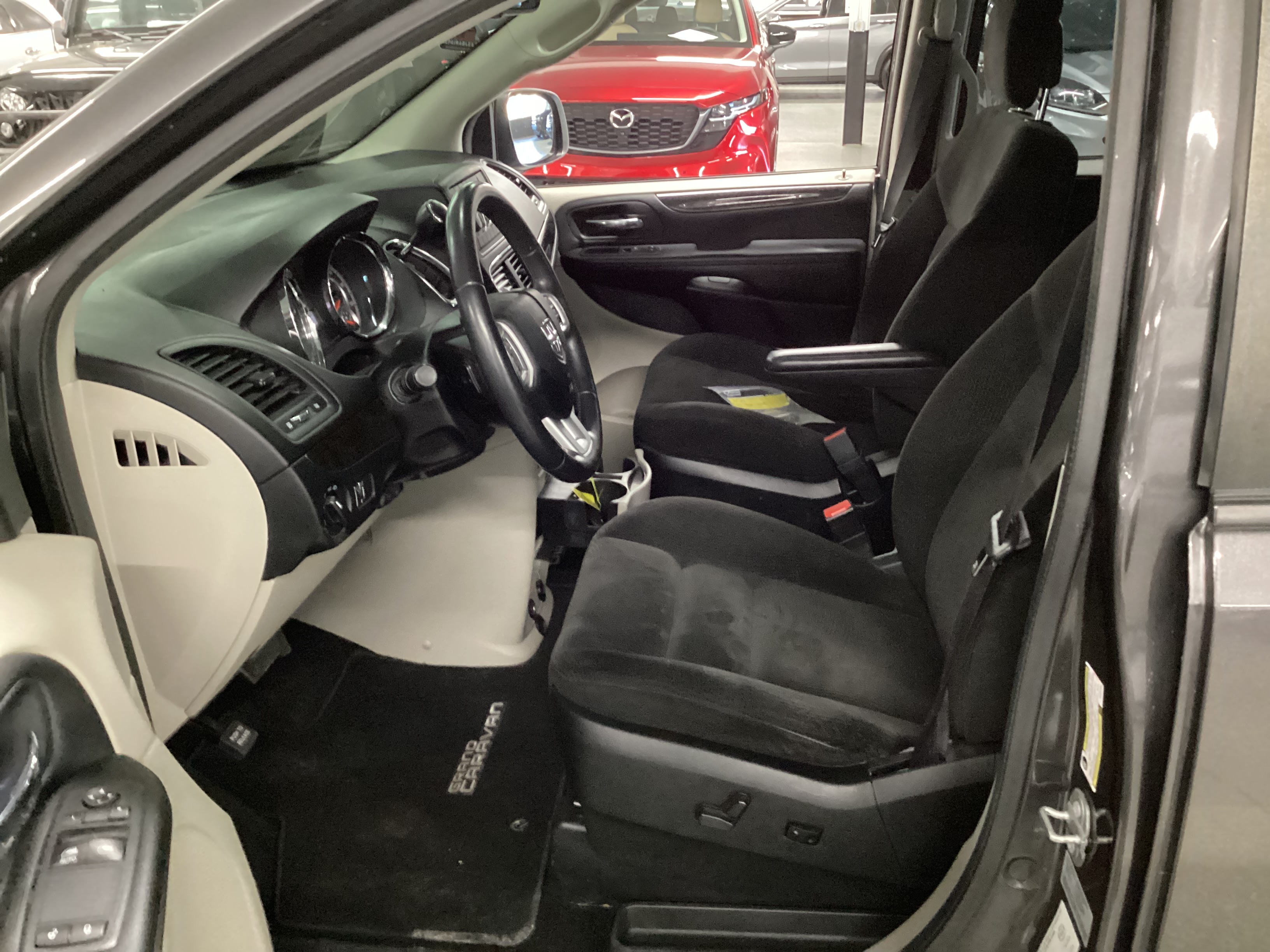 2017 DODGE Grand Caravan SE - Image 5